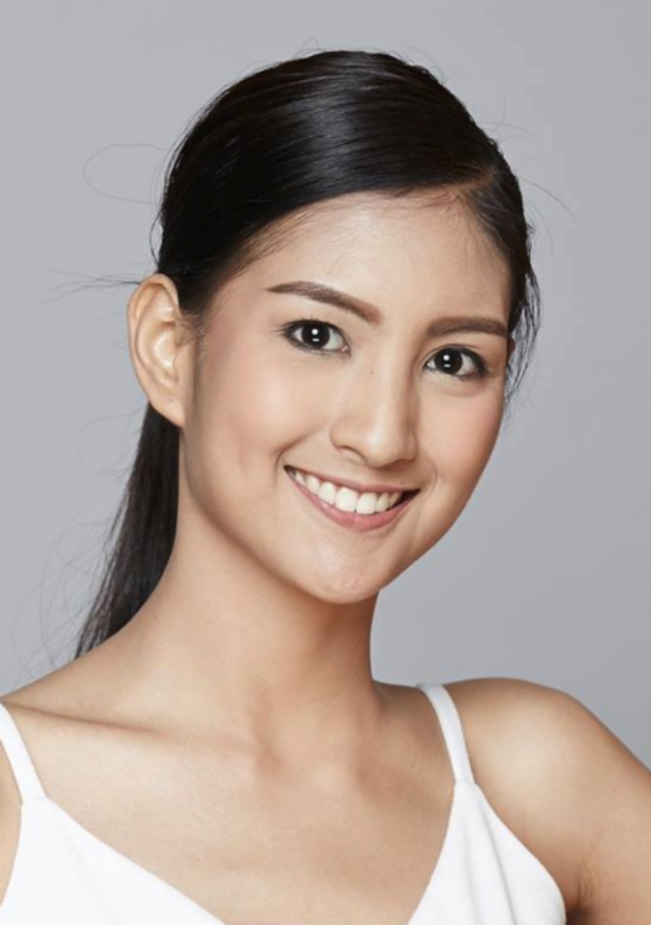 เบอร์ 28 เบส จิรัชญา ลีลาประภาภรณ์