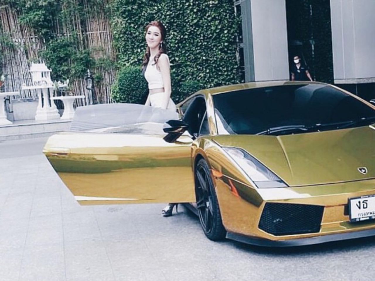 รถหรูลัมโบร์กินีคู่ใจ