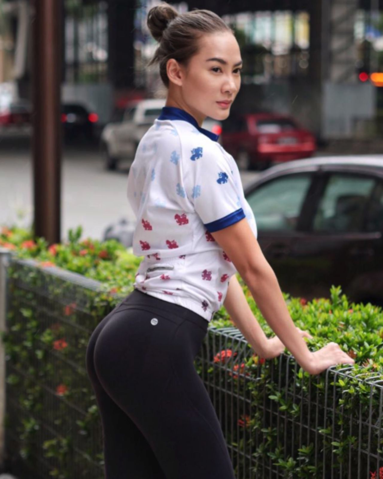 บั้นท้ายงาม