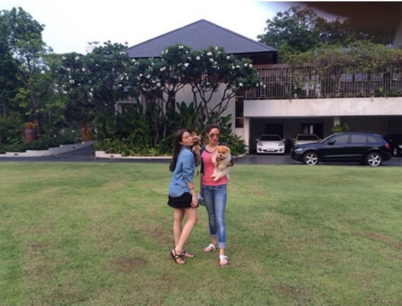 พี่แพงมาเยี่ยมบ้าน