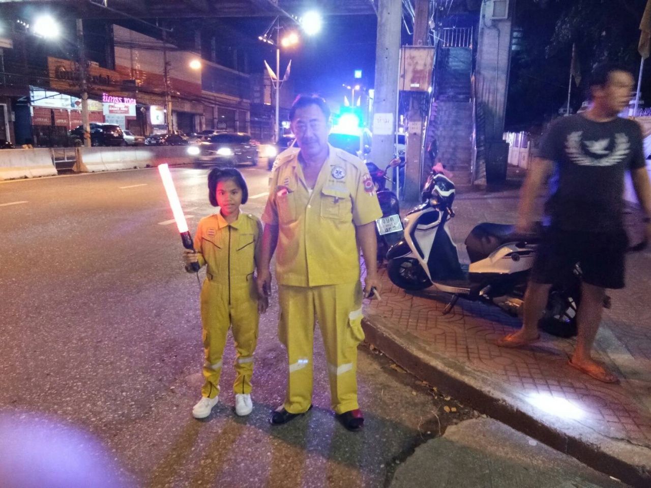 คุณปู่ของน้องพลอย จิตอาสารุ่นแรกของครอบครัว