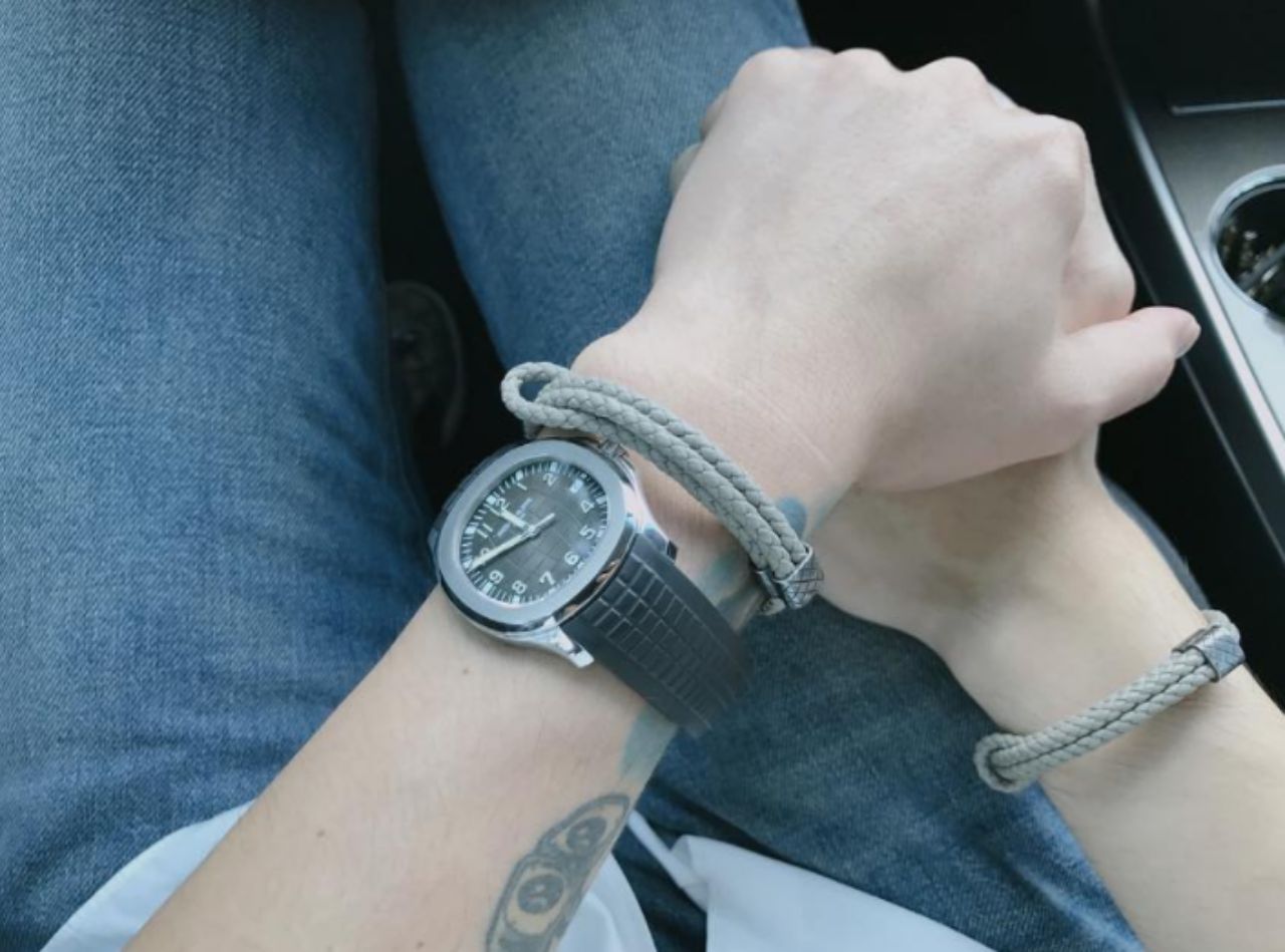 จับมือไว้แล้วไปด้วยกัน