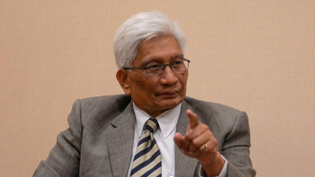 นายสุวพันธุ์ ตันยุวรรธนะ