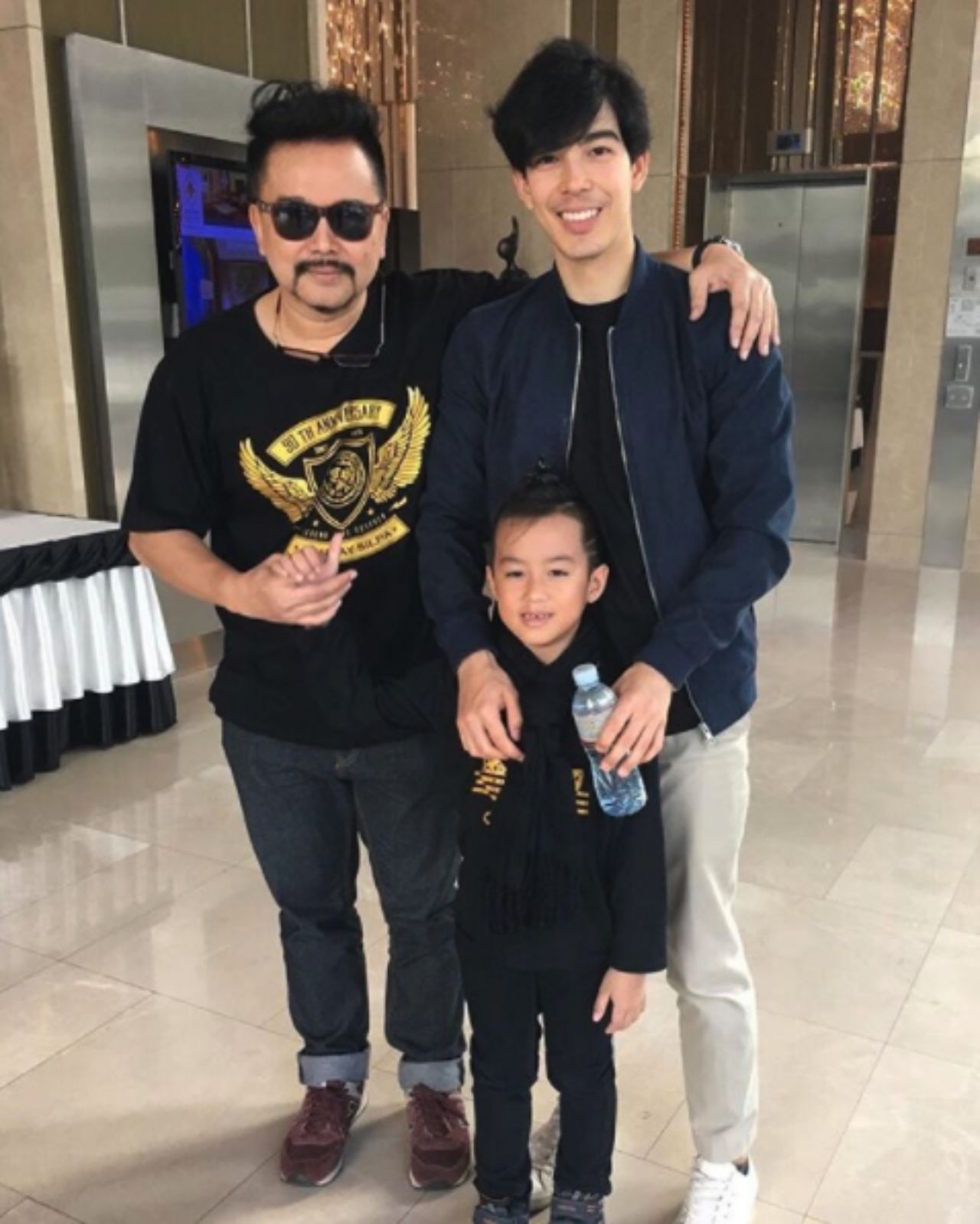 เจี๊ยบ พิสุทธิ์ กับลูกชายที่ปัจจุบันเป็นนายแบบชื่อดัง