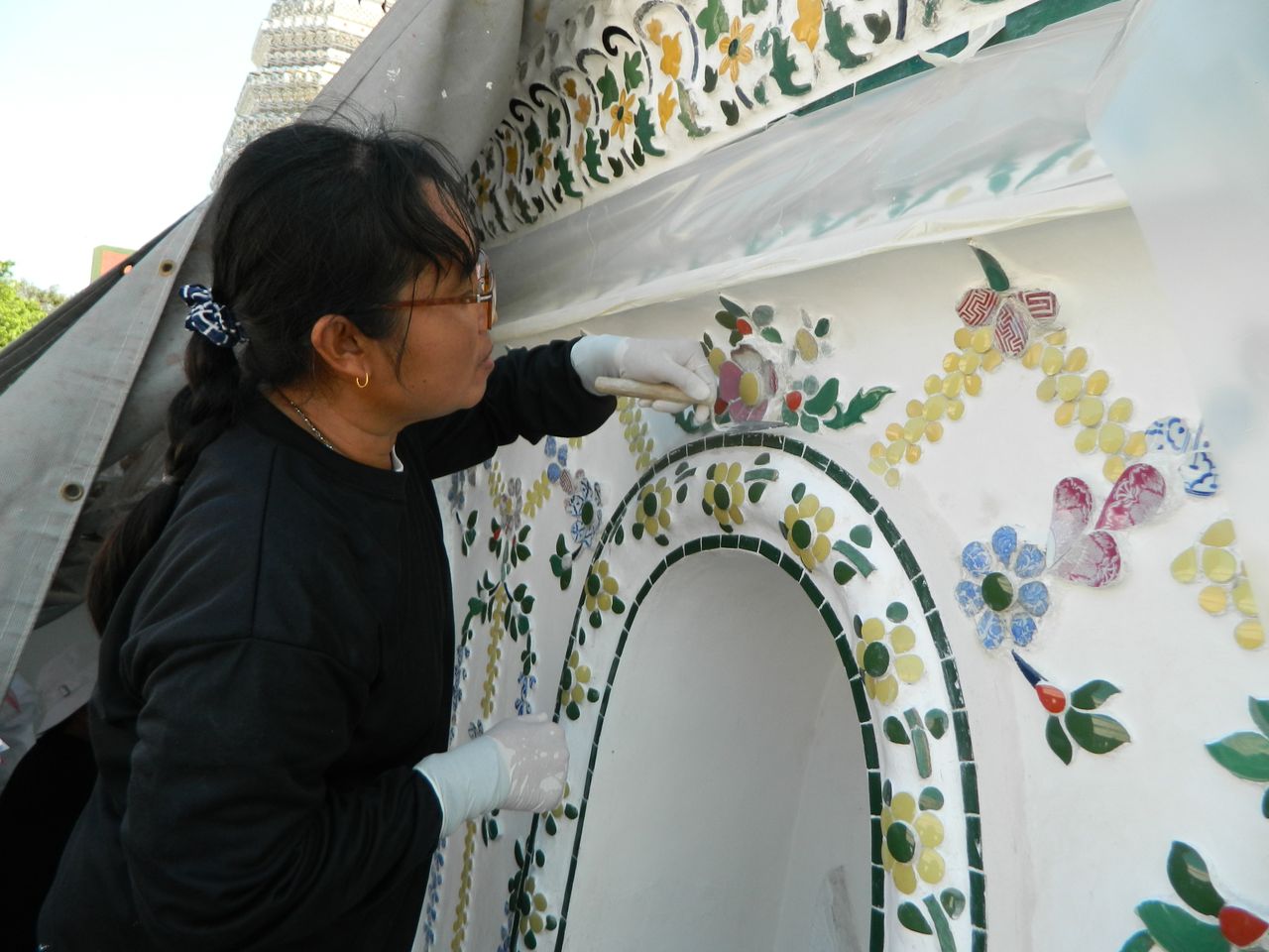 ขั้นตอนการขัดผิวปูนตำด้วยเกรียงขนาดเล็ก