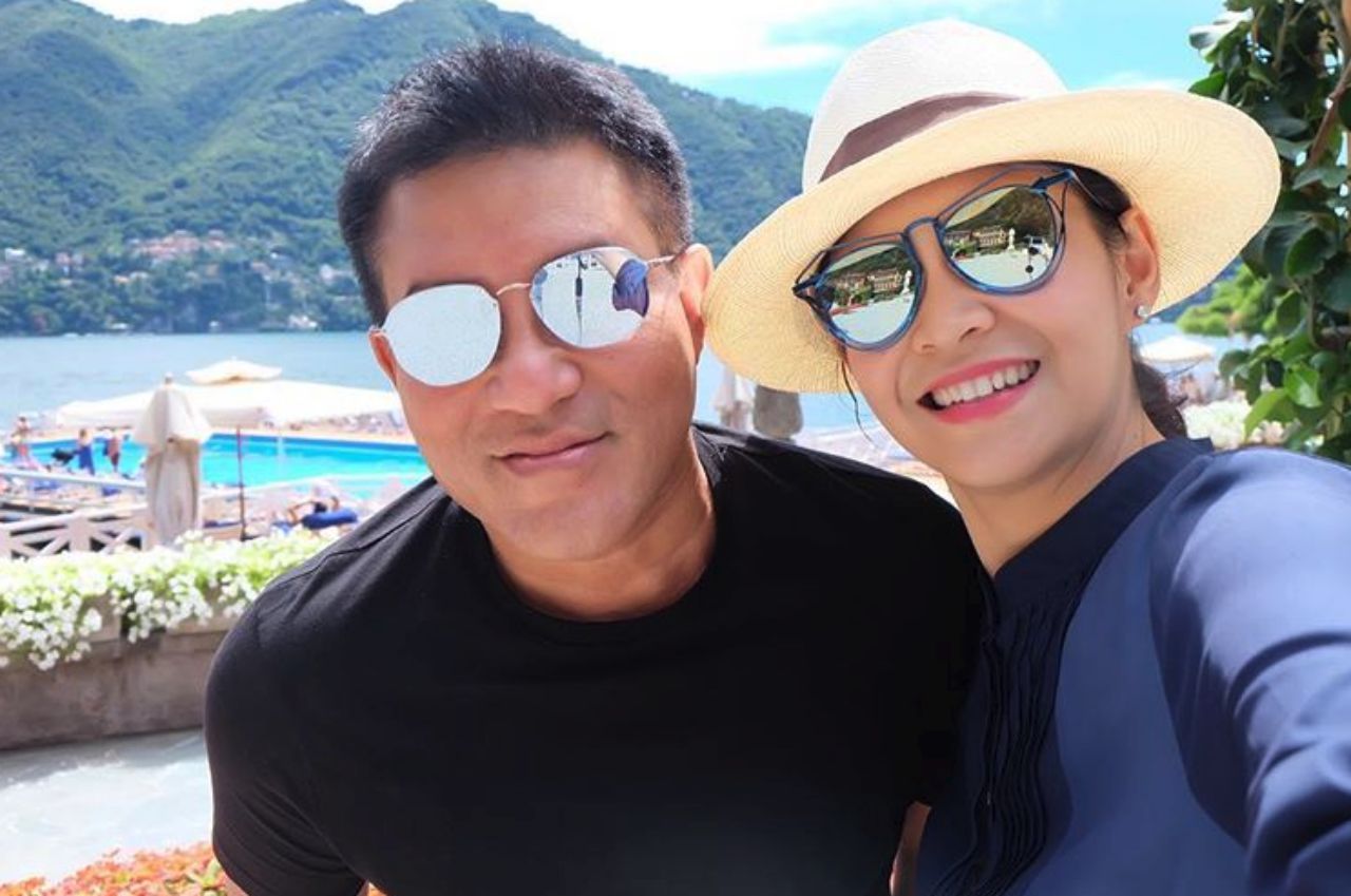 กับภรรยาสุดที่รัก