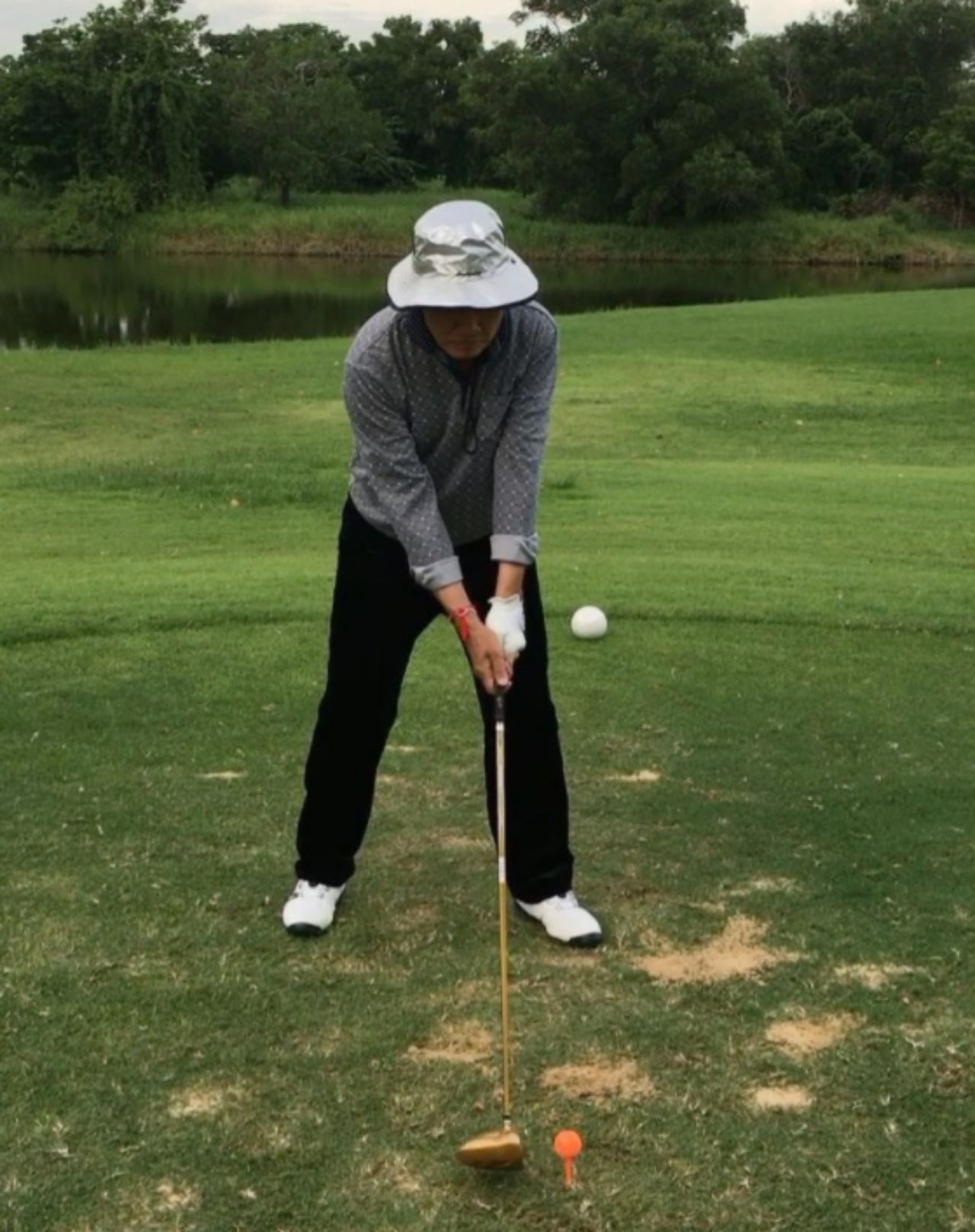 ตีกอล์ฟคือกีฬาโปรด