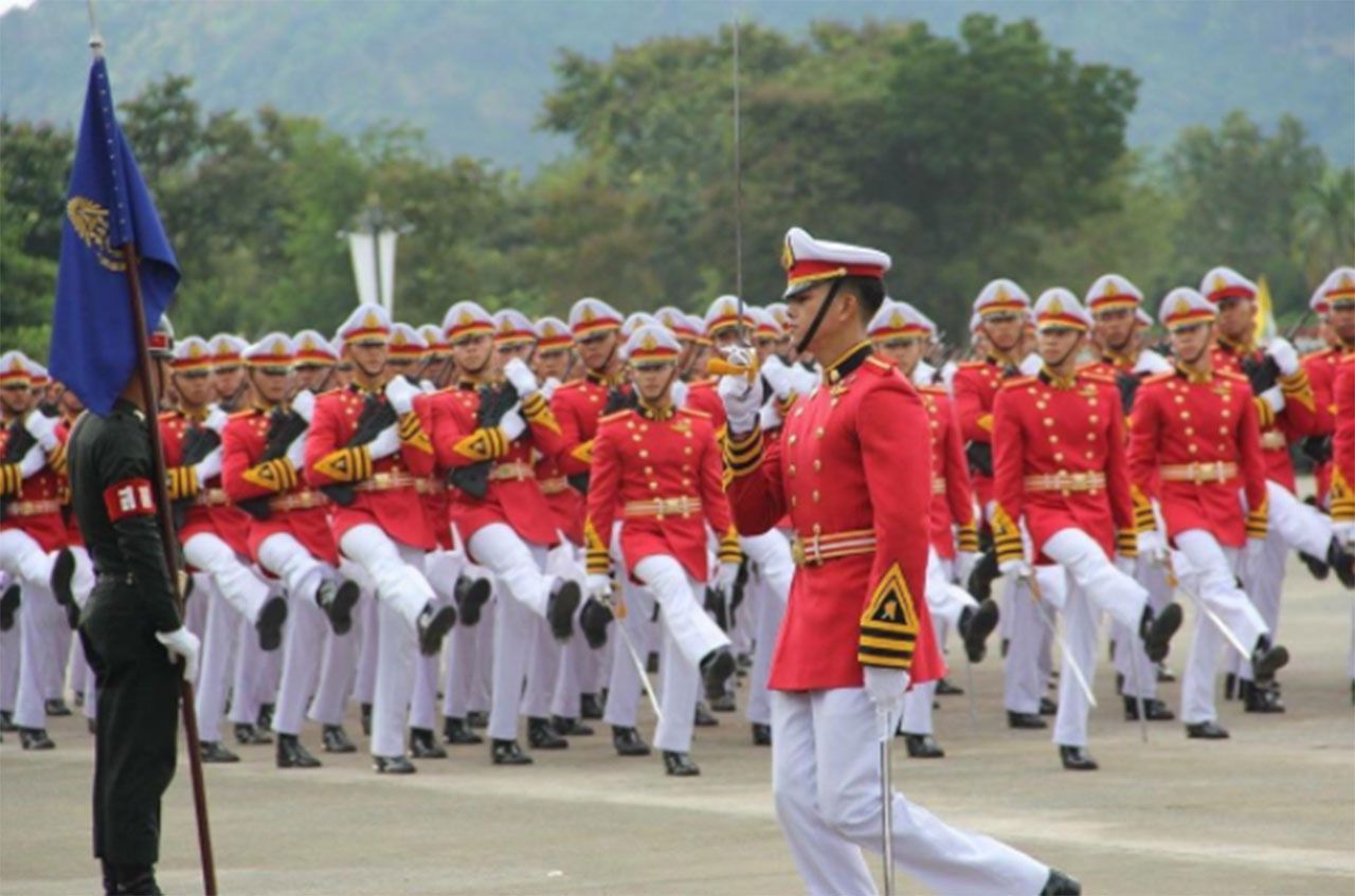 ซ้อมสวนสนาม