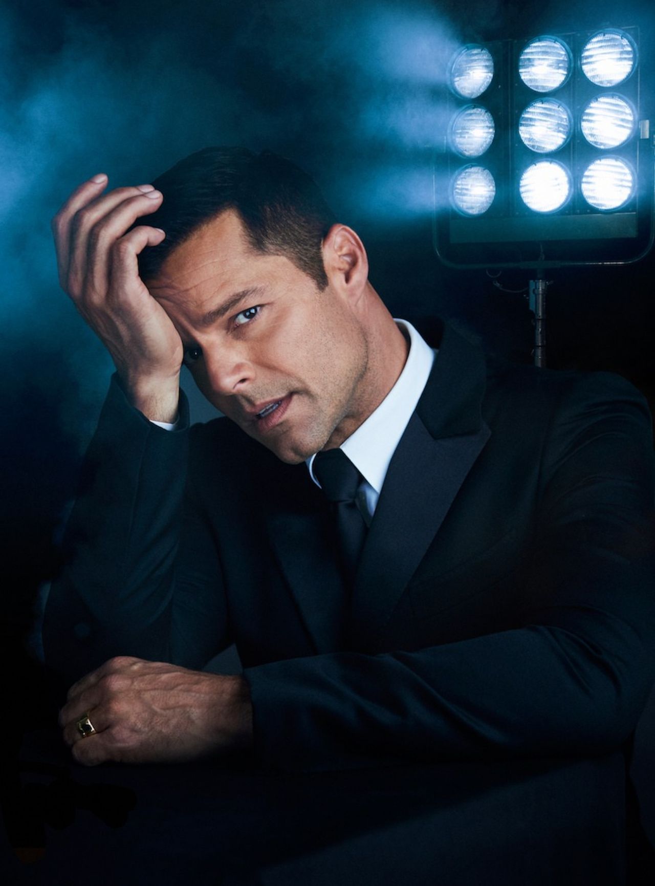 ภาพ : Magazine Paper