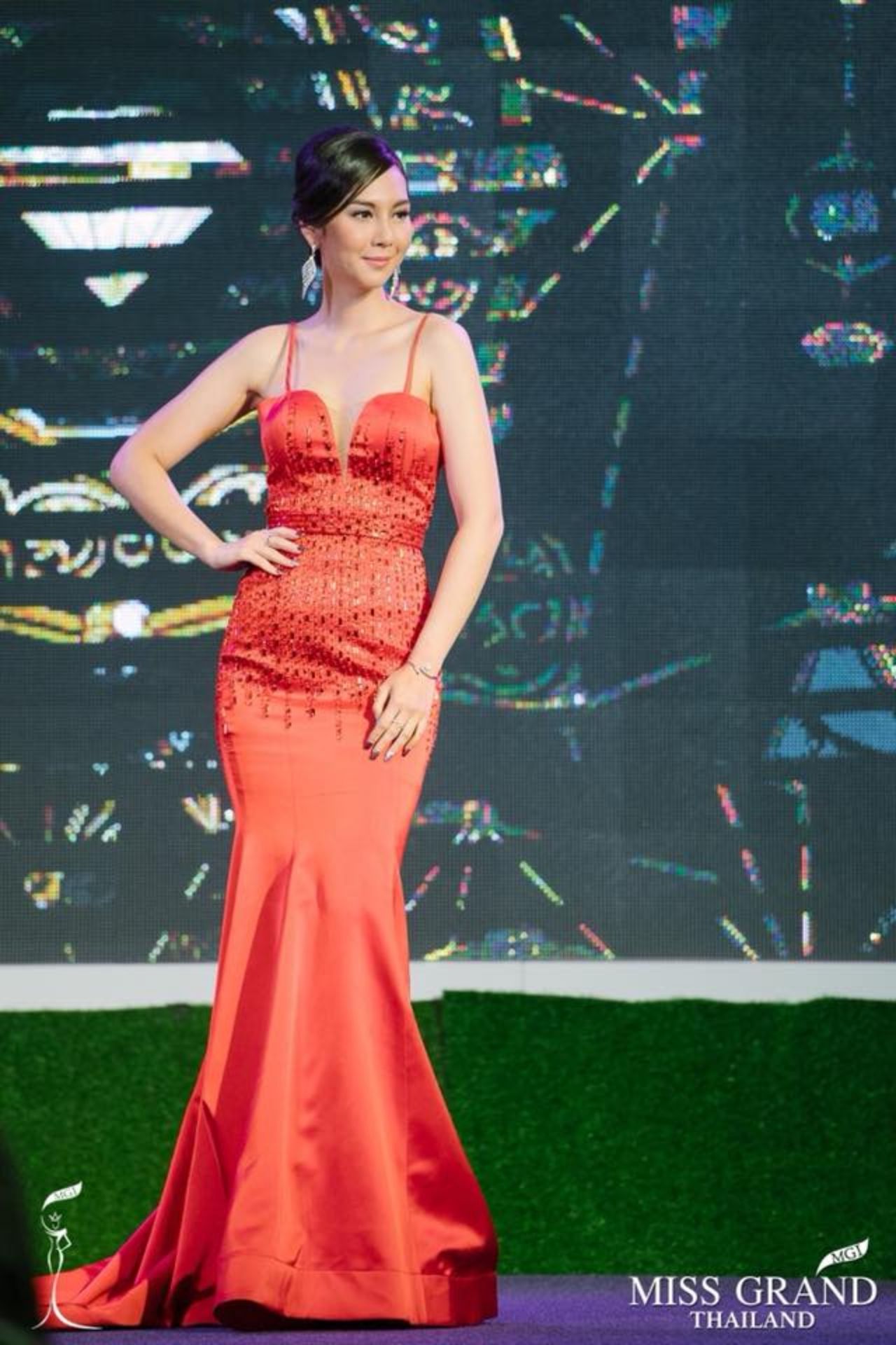 เฟิร์น ณัฐชยกานต์ ปากหวาน มิสแกรนด์ไรซิ่งสตาร์ Miss Grand Rising Star 2014