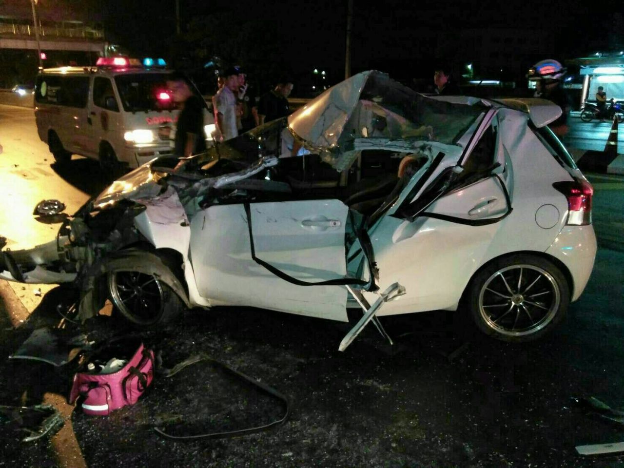 สภาพรถพังยับ