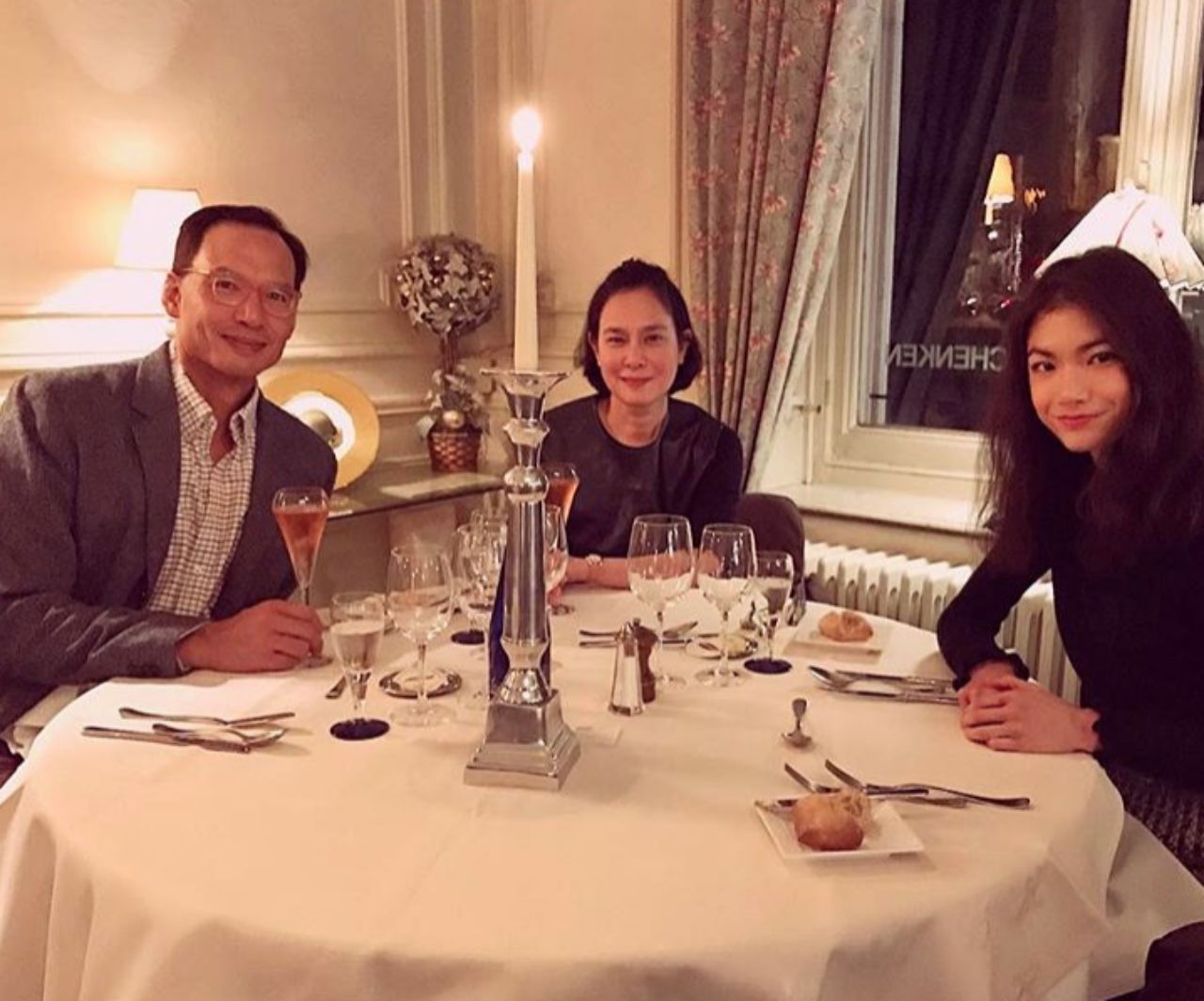 ครอบครัวอบอุ่น