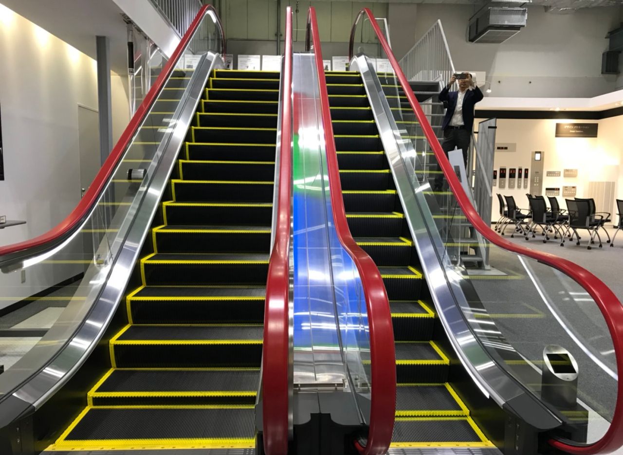 นวัตกรรมลิฟต์ยุคใหม่ที่ปรับอัตโนมัติตามจังหวะเดิน
