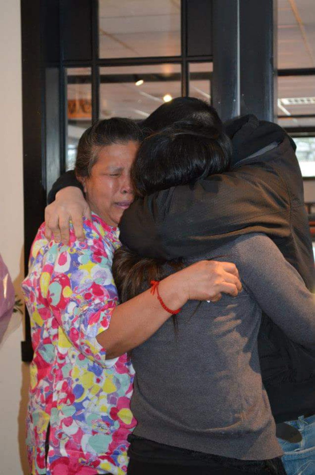 ครั้งแรกที่แม่ลูกพบกัน ต่างฝ่ายต่างตามหากัน 