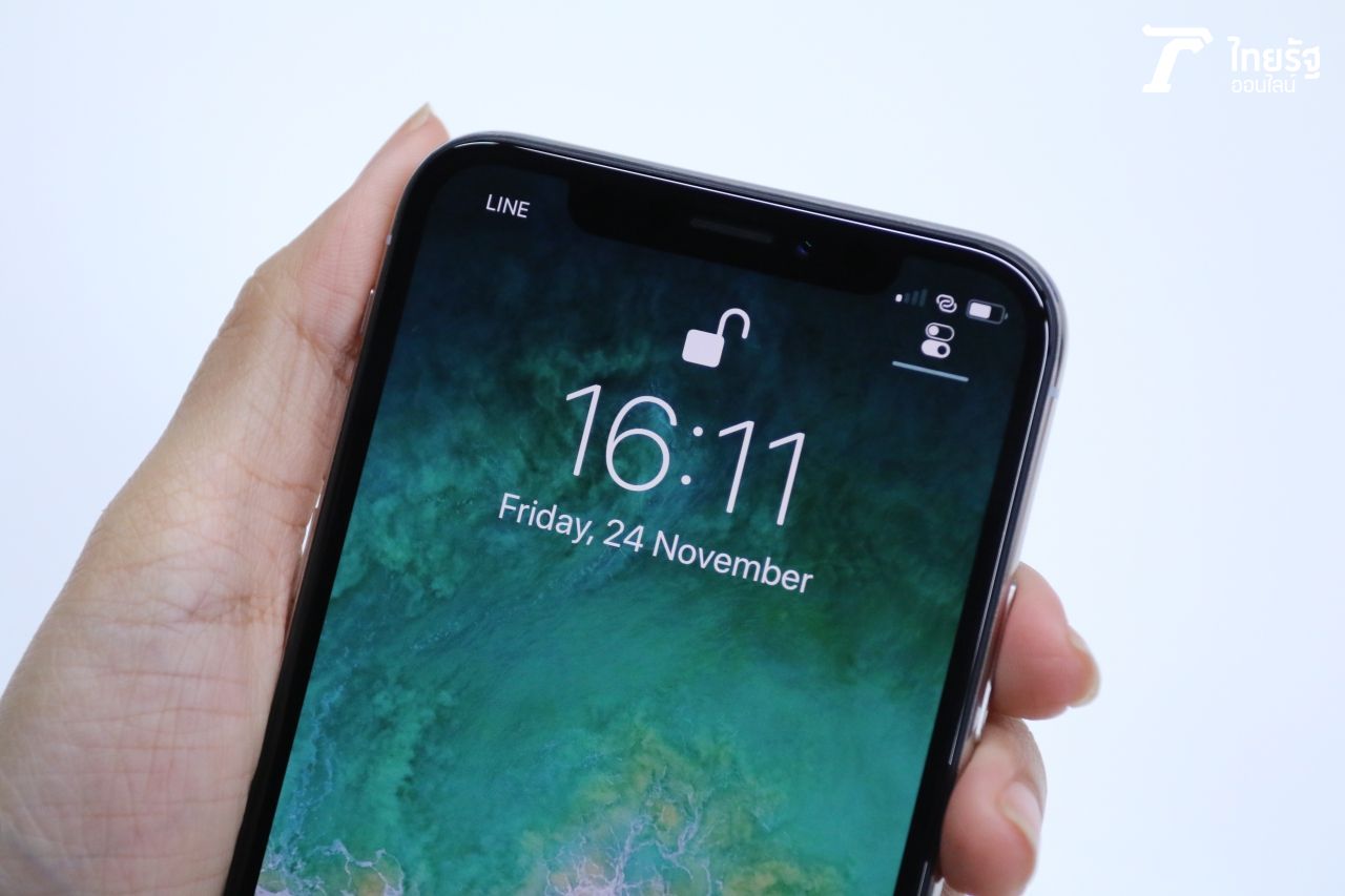 เพียงมองที่หน้าจอเพื่อปลดล็อกเครื่อง