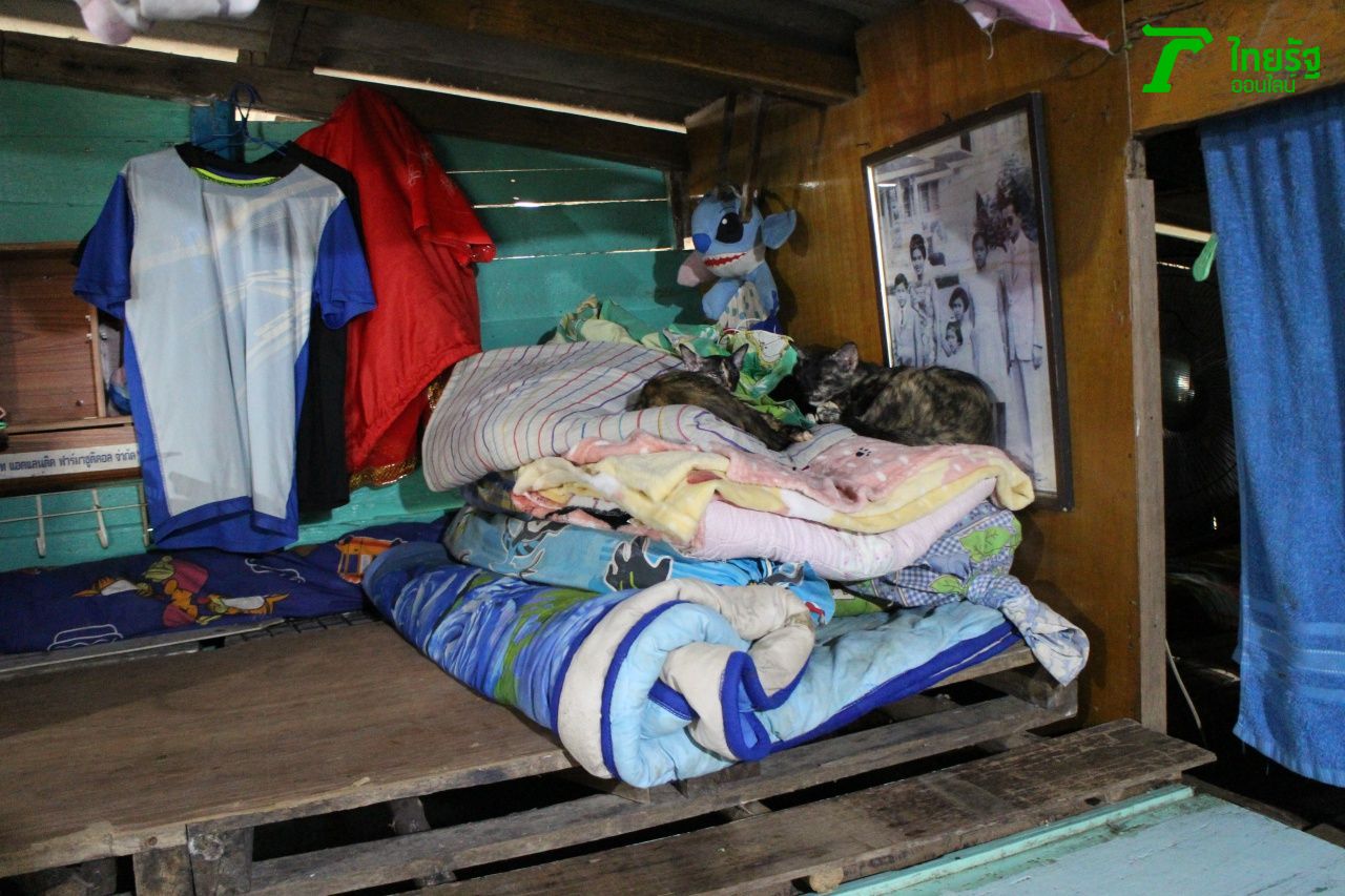 ยกพื้นหนีน้ำ 4 ครั้งจนเกือบจะอยู่มิดหลังคา