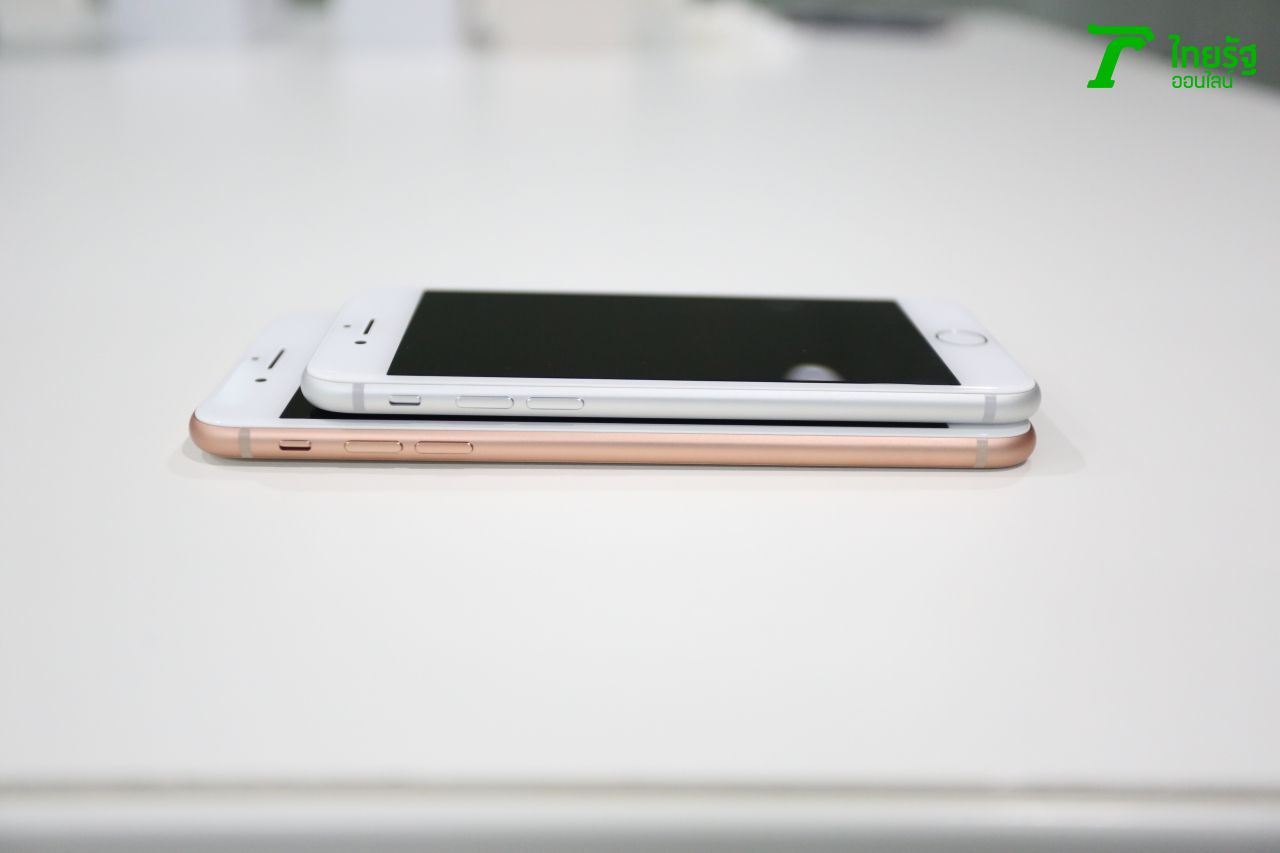 เทียบด้านข้าง iPhone 8 และ iPhone 8 Plus