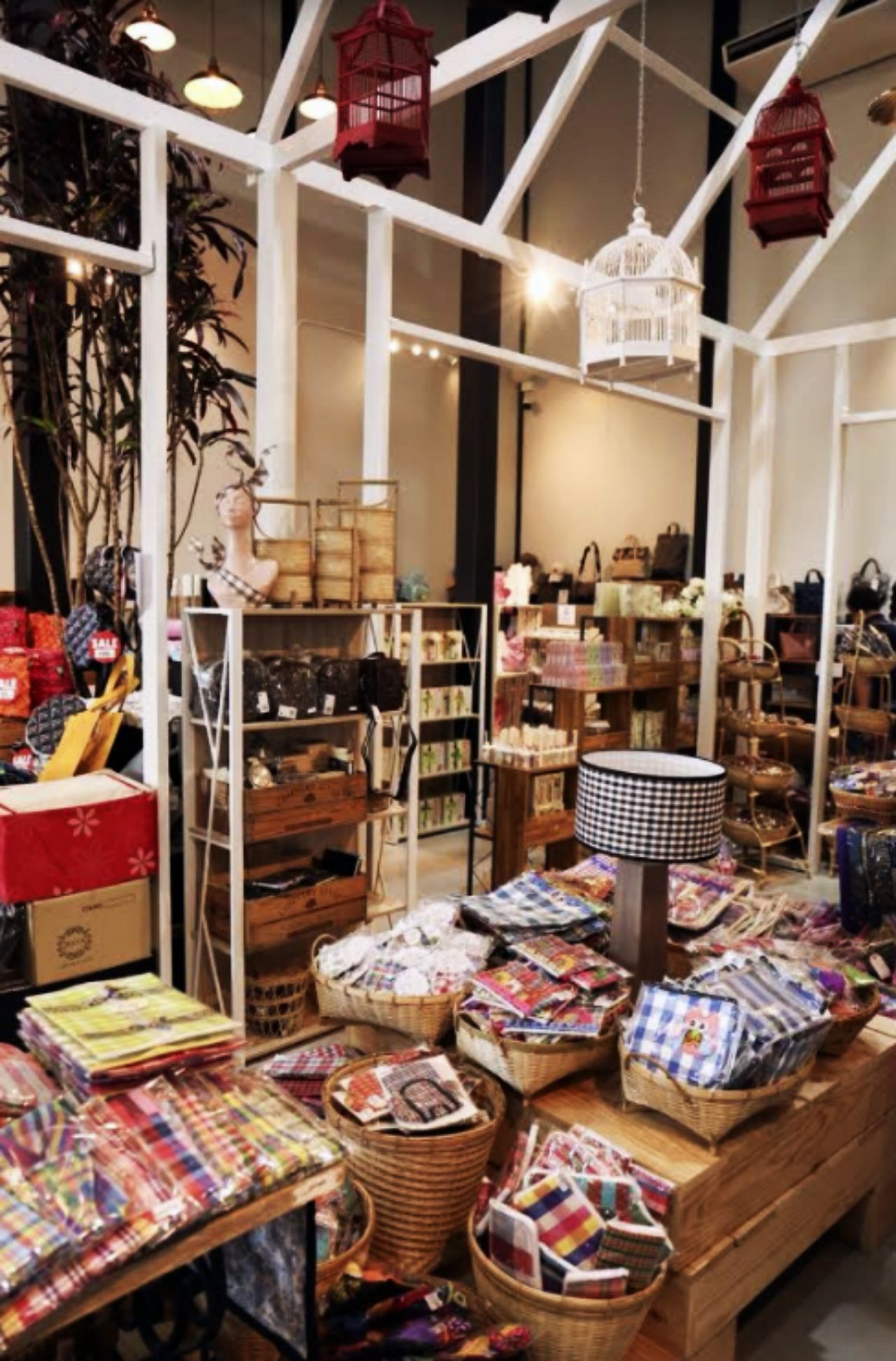 ของท้องถิ่นมากมาย