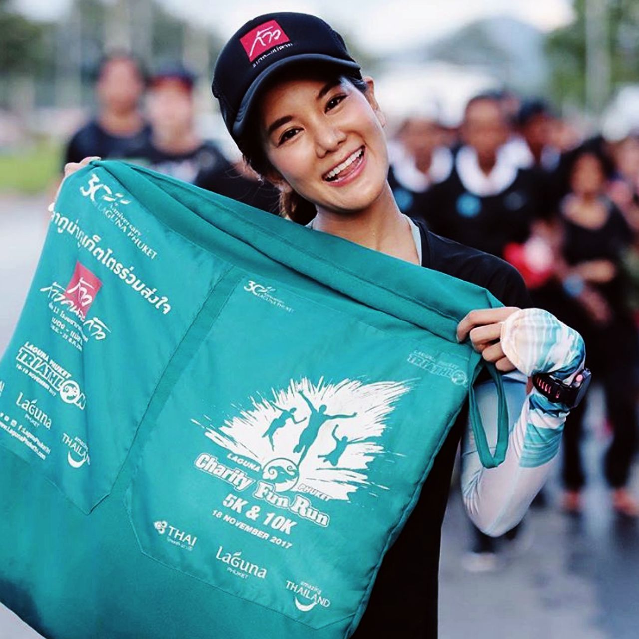 ก้อย รัชวิน วิ่งไปยิ้มไปไม่เหน็ดไม่เหนื่อย