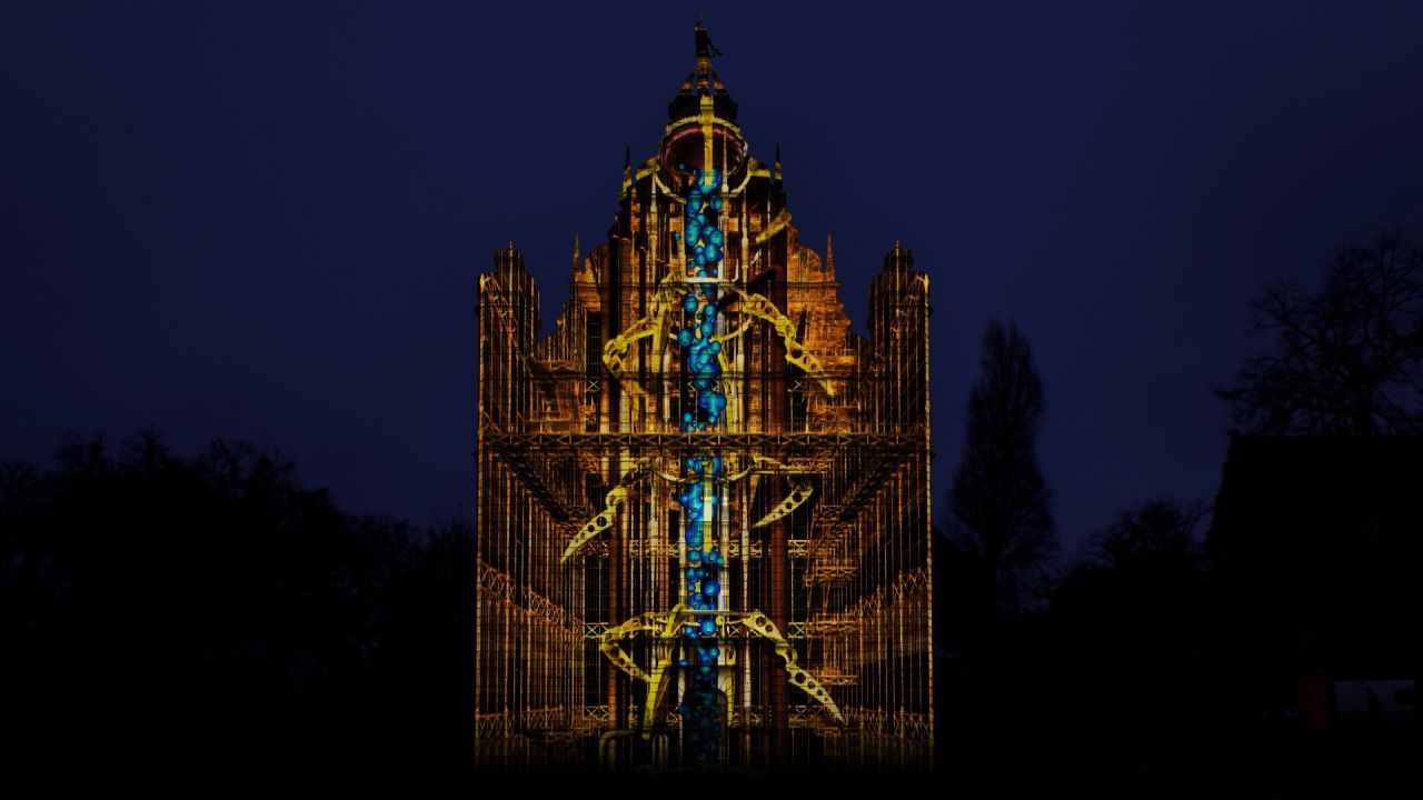 ผลงาน Stars จัดแสดงที่ Nicolaus Copernicus University Museum เมืองโทรุน (Torun) ประเทศโรมาเนีย ปี ค.ศ.2012