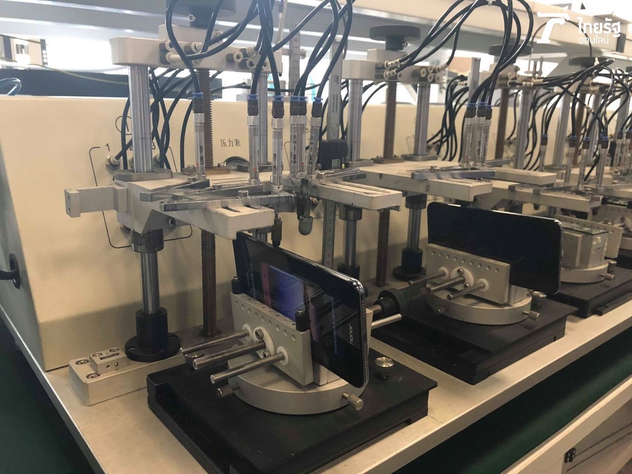 ปุ่มปรับเสียงขึ้น-ลง ประมาณ 50,000 ครั้ง 