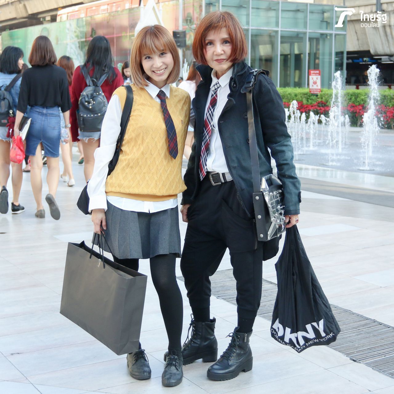 คุณแม่เปรี้ยวกว่าลูกนะคะ