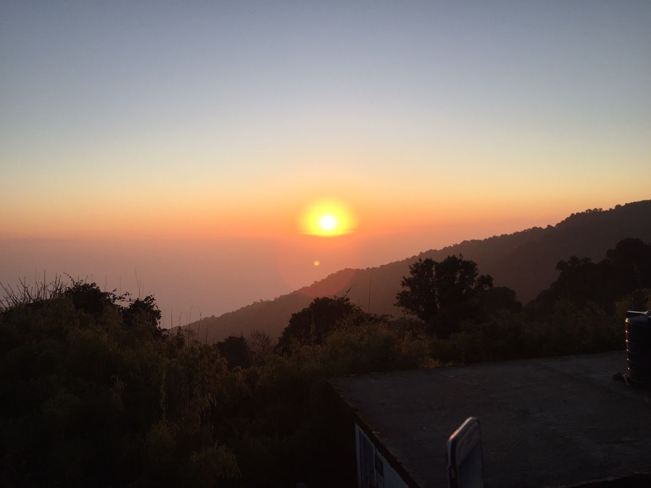 พระอาทิตย์ขึ้นที่ดาร์จีลิง