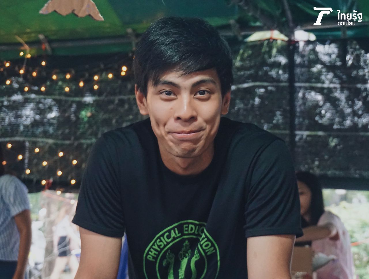 พ่อค้าหล่อแบบคมเข้ม