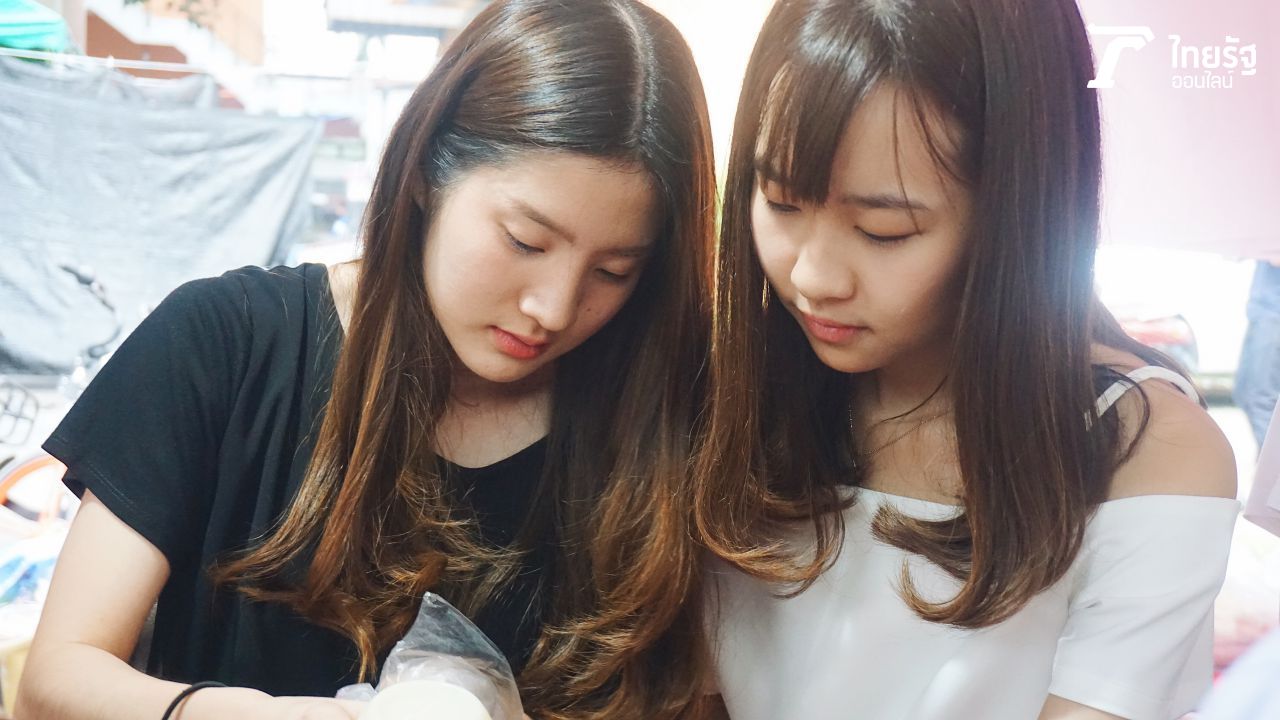 สองสาวน่ารักสุดๆ