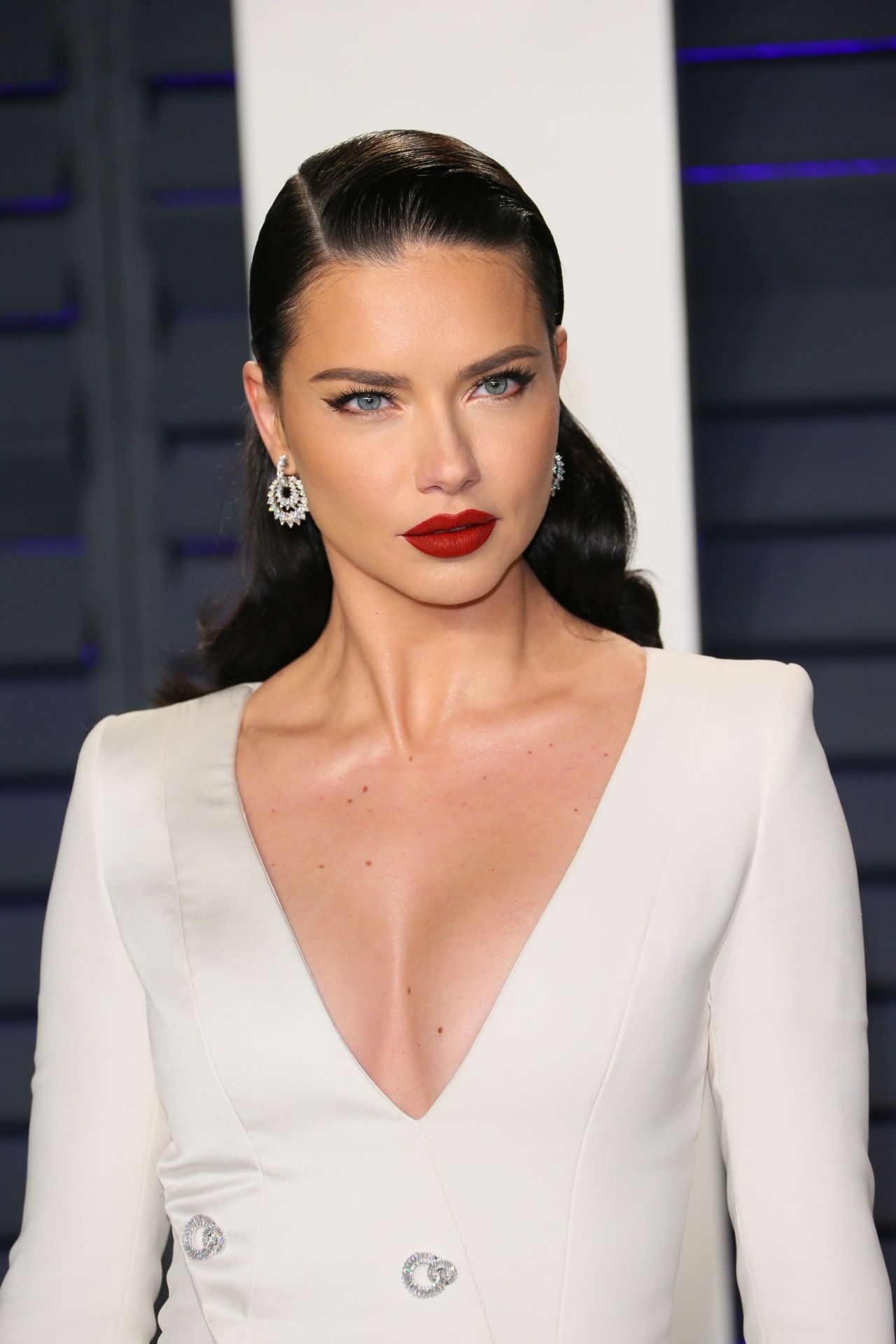 อึ๋มจริงจัง เอเดรียนา ลิมา อดีตนางแบงสายแซ่บจาก วิคตอเรียซีเครท Victoria's Secret 