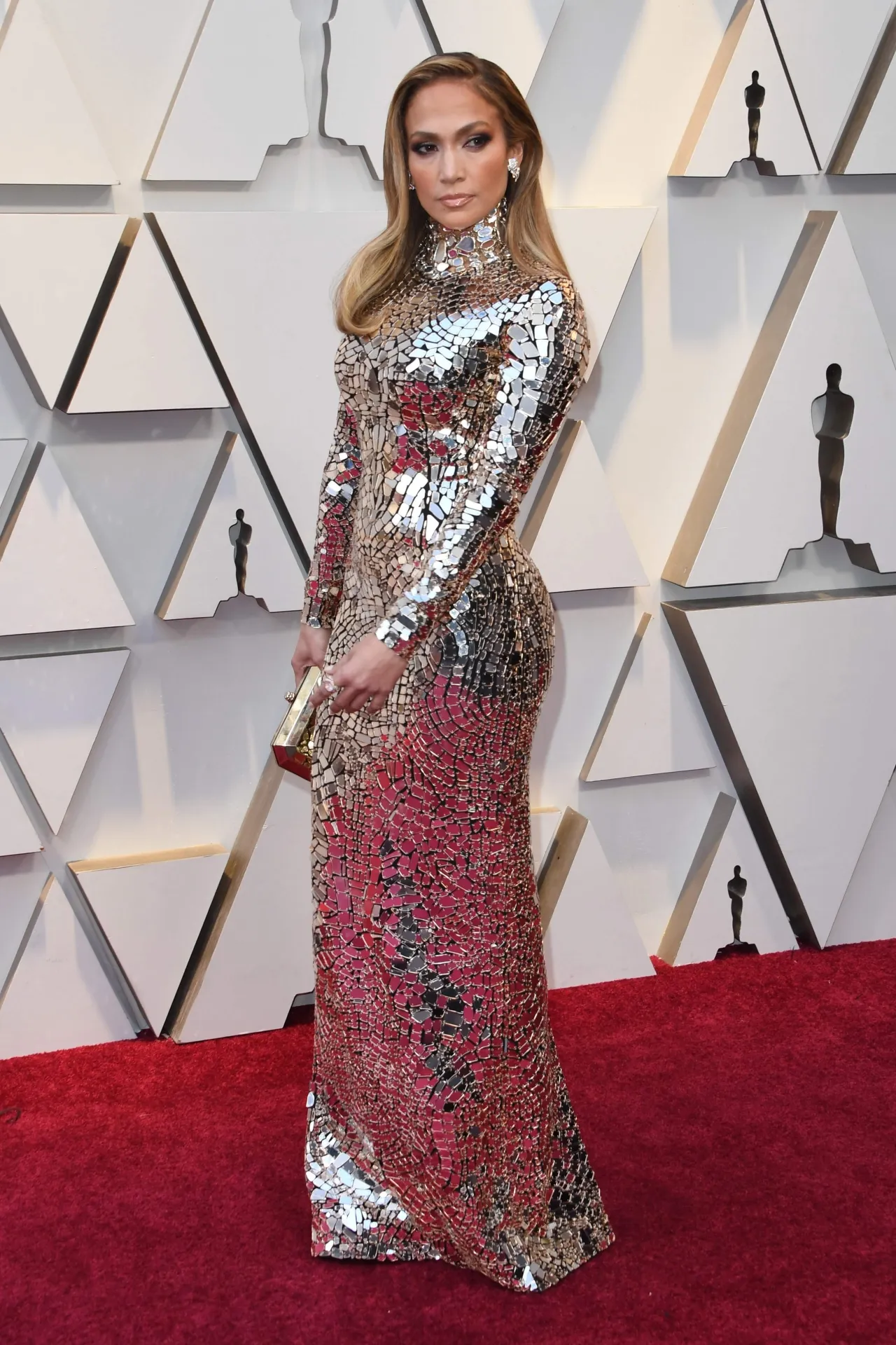 เจ๊เจนนิเฟอร์ โลเปศ วิบวับๆ ในชุด Tom Ford