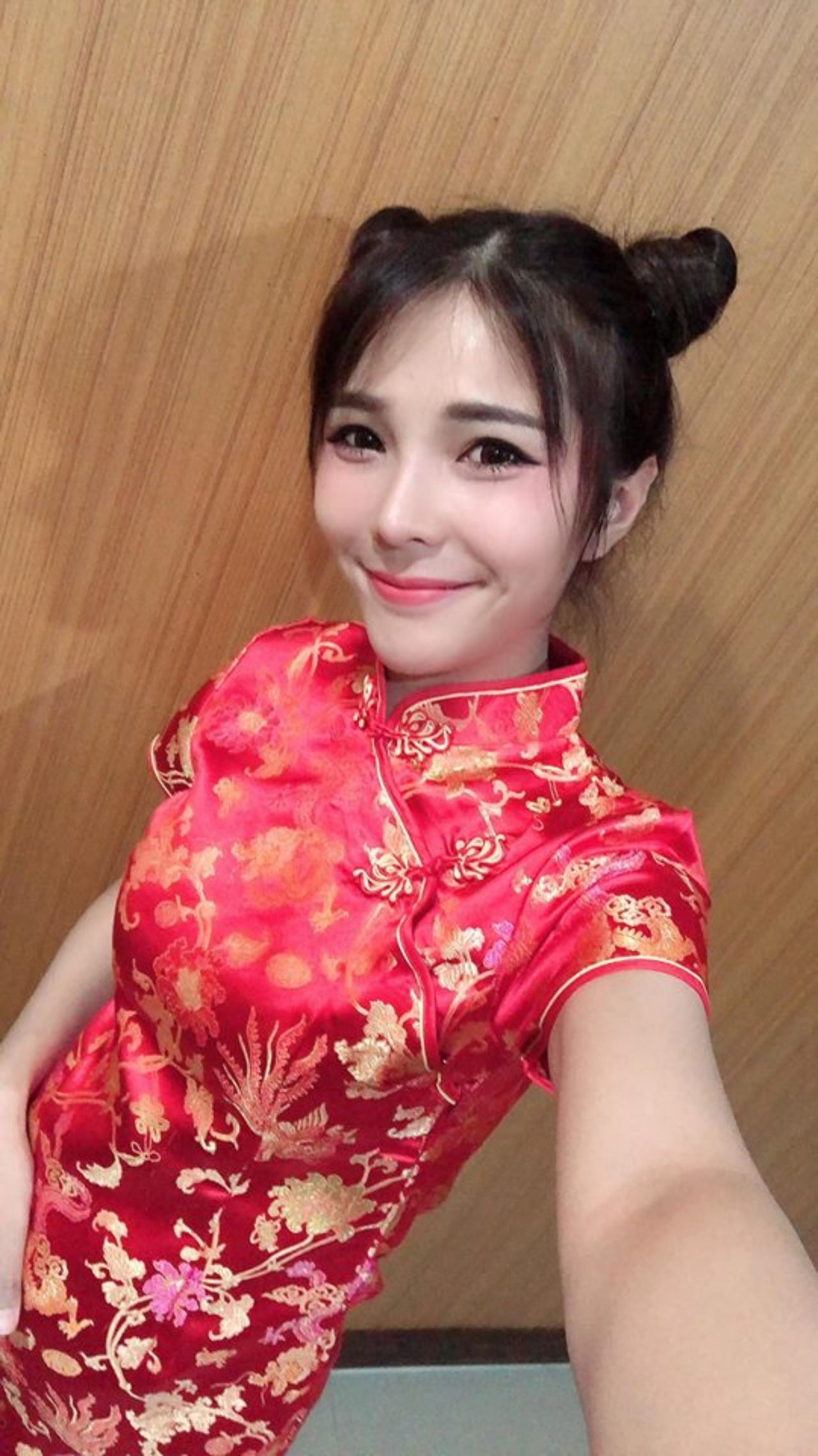 ตรุษจีนปีนี้เบลล์ก็ใส่กี่เพ้า ก็หมวยนี่คะ!