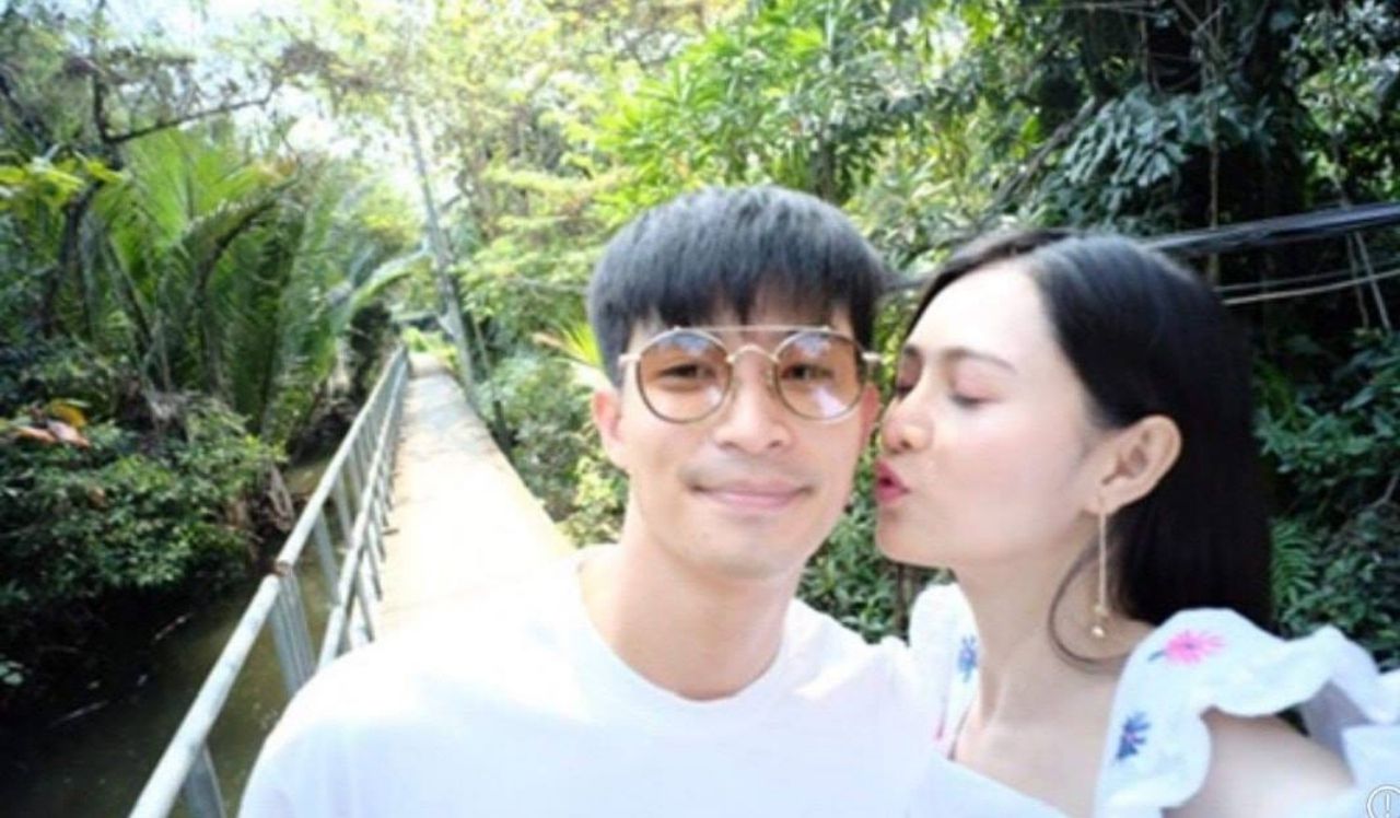 ภาพจากเพจใต้เตียงดารา 