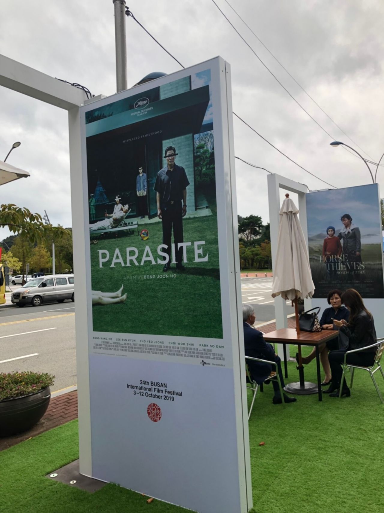 หนังฮิตแรงของเกาหลี PARASITE ชนชั้นปรสิต