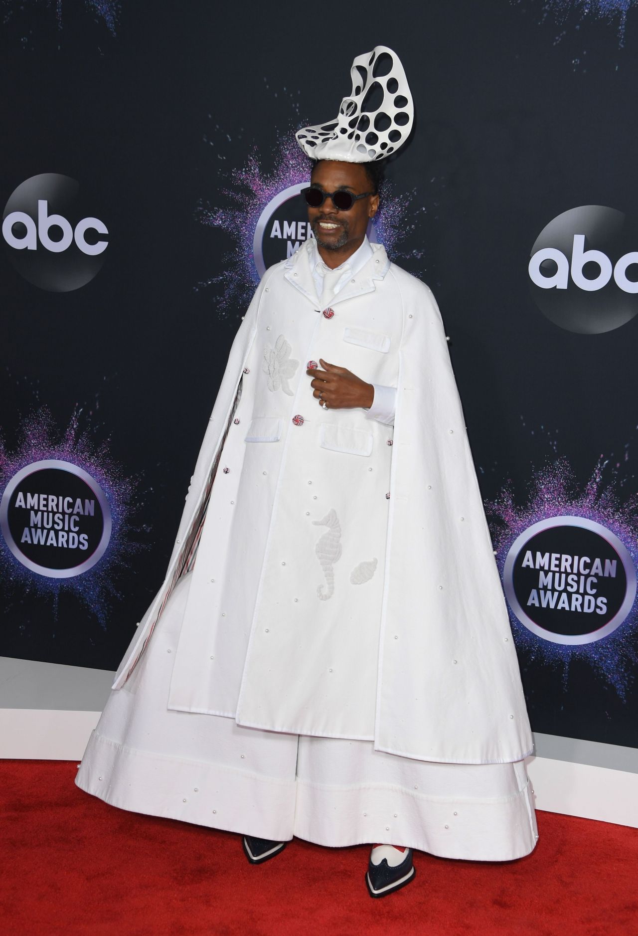 แปลกเด่นอีกแล้ว บิลลี่ พอตเตอร์ จอมขโมยซีน 