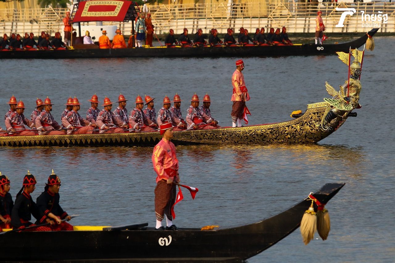 เรือดั้งลำที่ 7 กับ 10 และ เรืออสุรวายุภักษ์