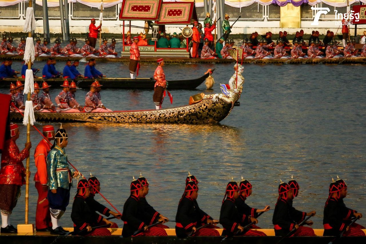 เรือกระบี่ปราบเมืองมาร เป็นรูปวานร (ลิง) ร่างกายสีขาว