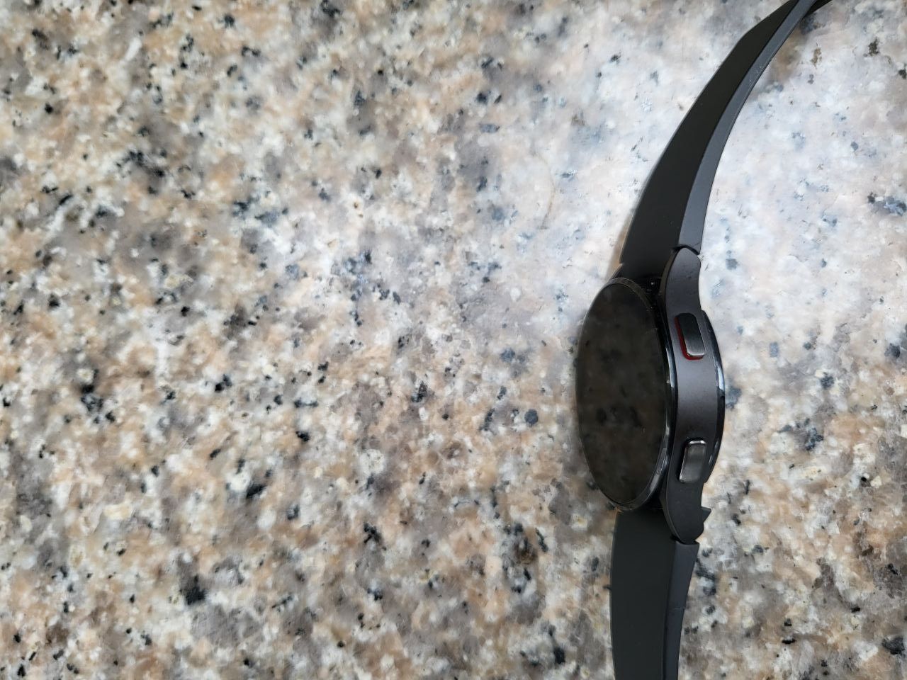 Samsung Galaxy Watch4 มีปุ่มการใช้งานสองปุ่มด้วยกัน