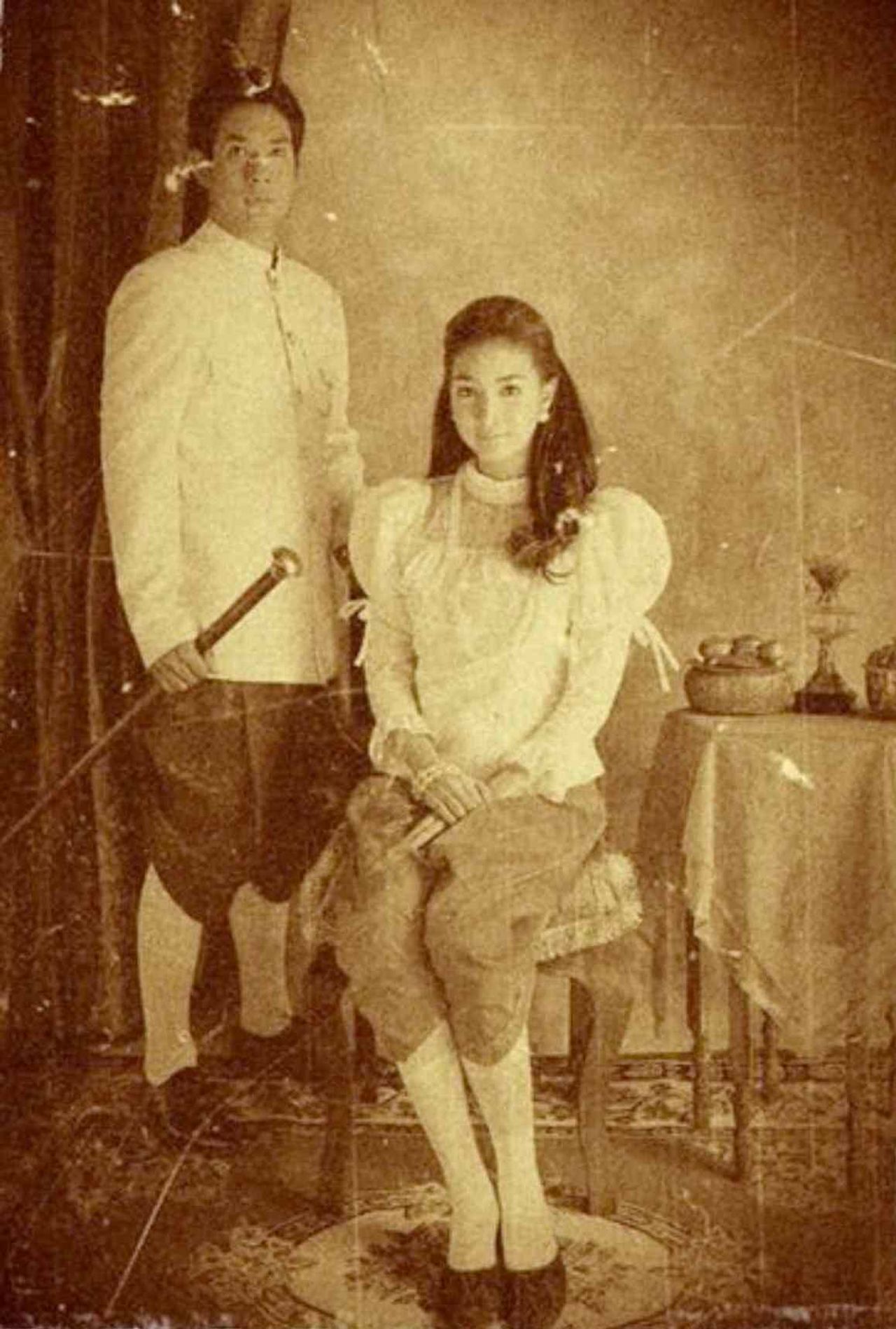 ละครทวิภพ พ.ศ. 2554 อรรคพันธ์ นะมาตร์ รับบทเป็น หลวงอัครเทพวรากร และ เขมนิจ จามิกรณ์ รับบท มณีจันทร์ ฉายทางโทรทัศน์สีกองทัพบกช่อง 7