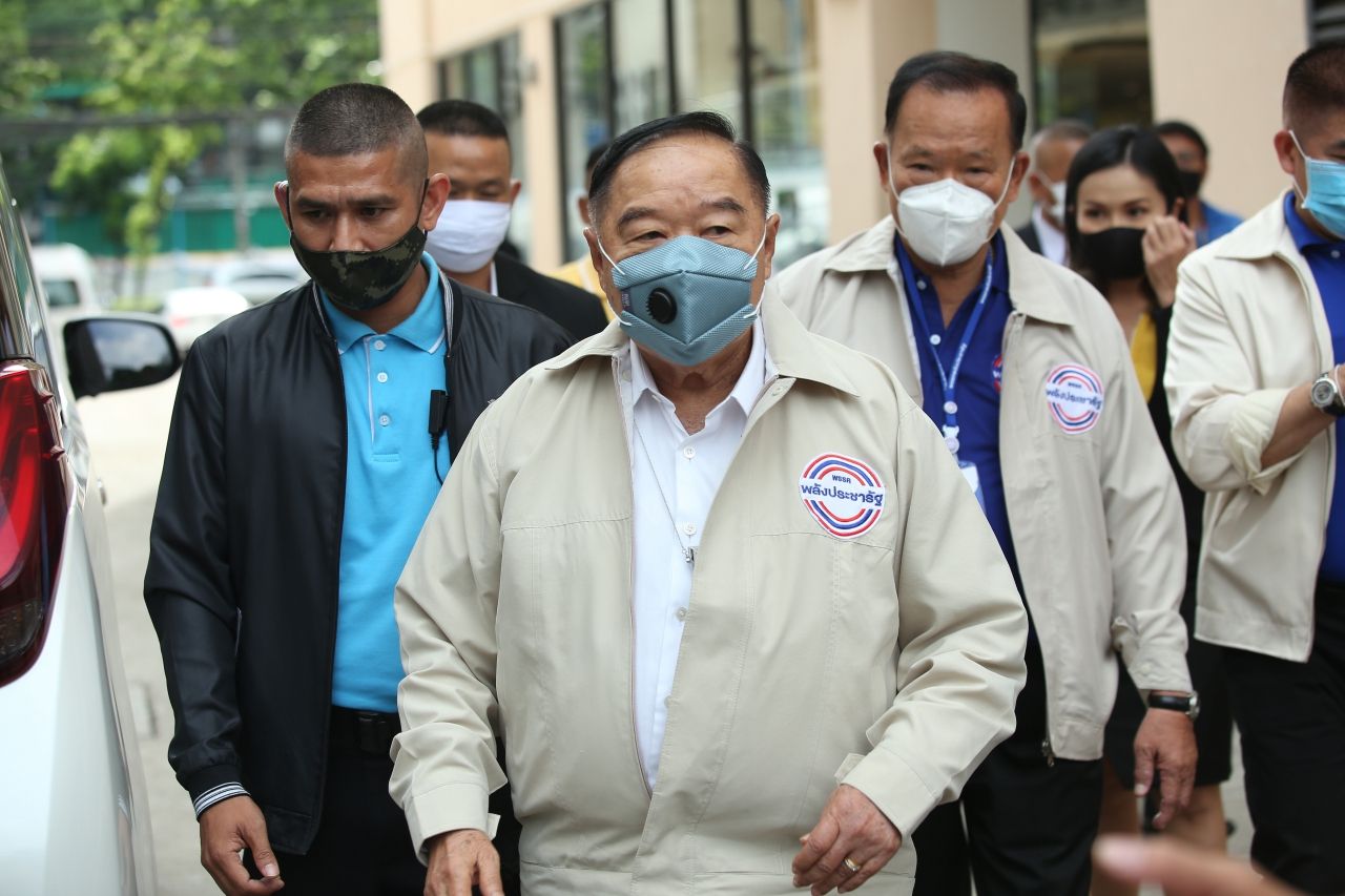 พล.อ.ประวิตร วงษ์สุวรรณ รองนายกรัฐมนตรี และหัวหน้าพรรค​พลังประชารัฐ (พปชร.)