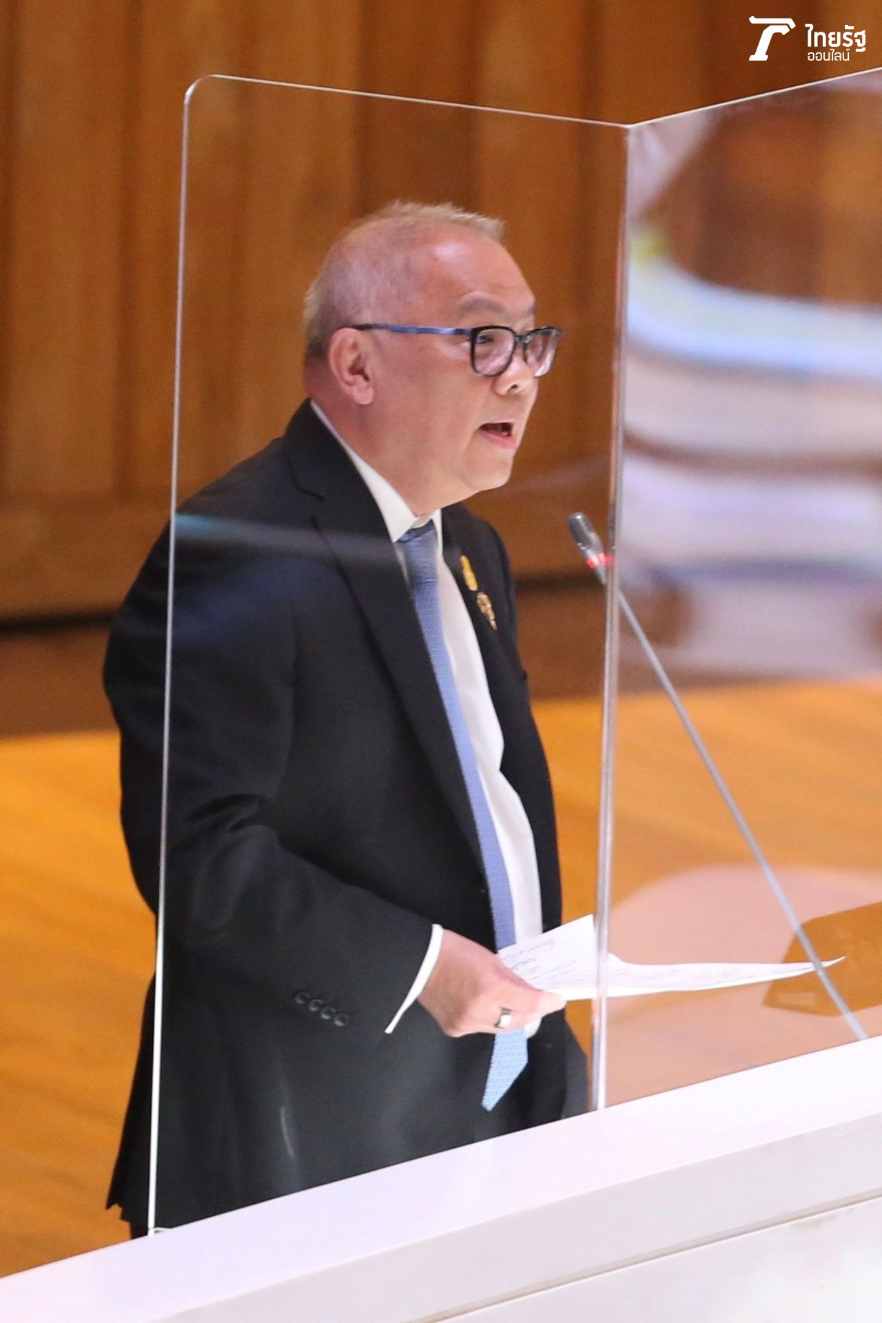 นายสุพัฒนพงษ์ พันธุ์มีเชาว์ รองนายกรัฐมนตรีและรัฐมนตรีว่าการกระทรวงพลังงาน