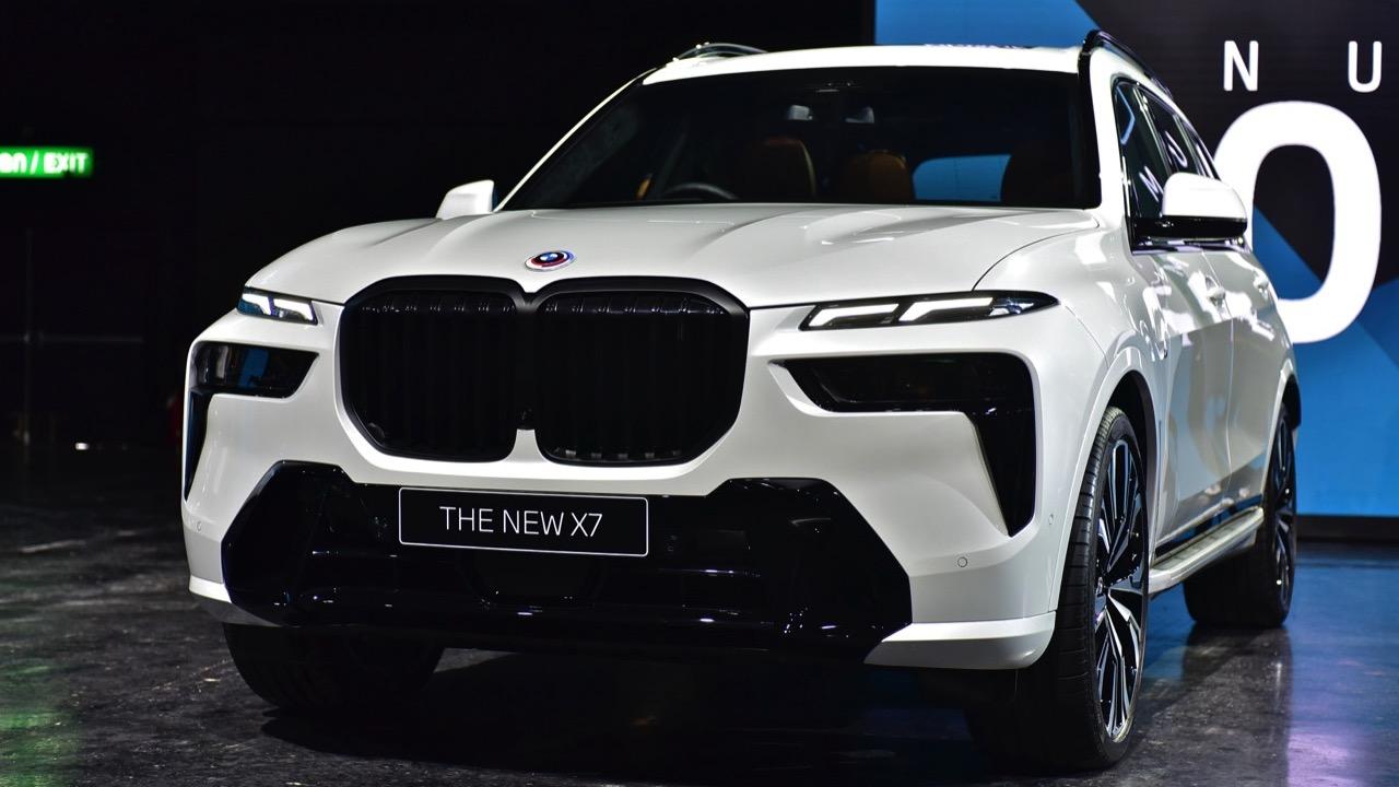 ขับดีราคาโดน มาแล้ว BMW X7 xDRIVE40d M SPORT รุ่นปรับโฉม LCI 2023