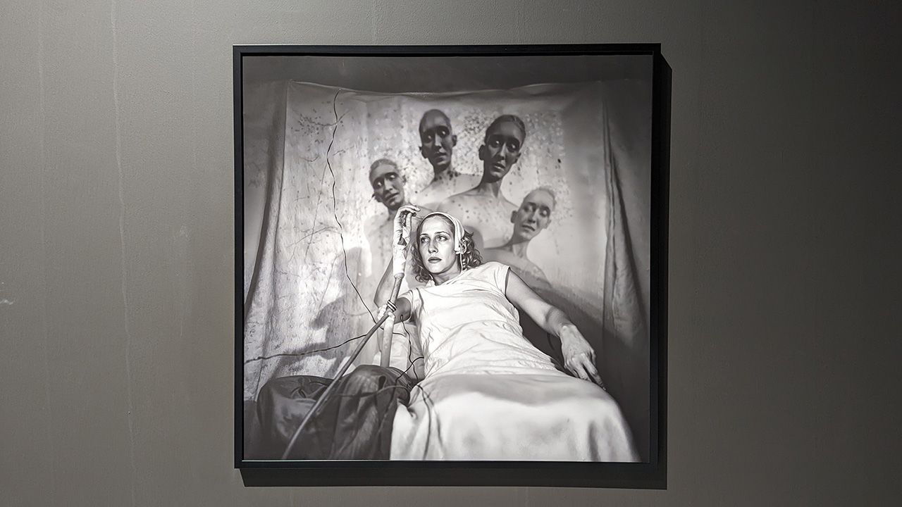 ภาพชุด PSEUDOMNESIA (2022) โดย บอริส เอลดากเซน (เยอรมนี)