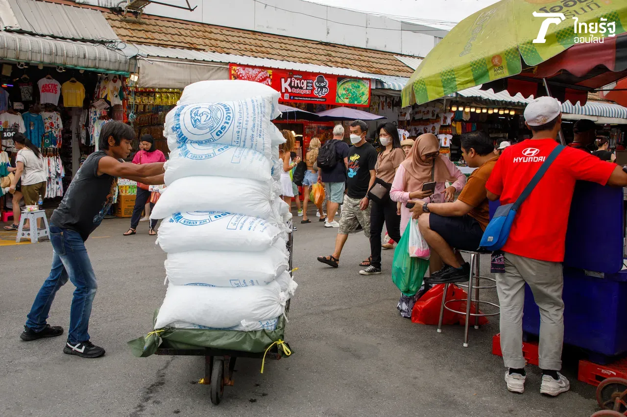 'ตลาดจตุจักร' ความโดดเด่นที่ยังถูกกลบบังด้วยปัญหา