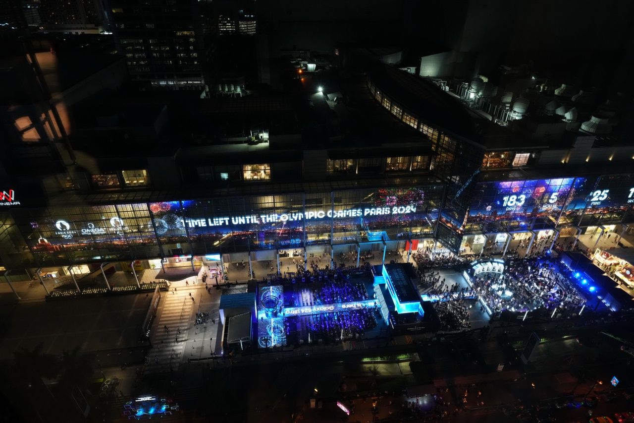 OMEGA โกลบอล พาร์ทเนอร์ของมหกรรมโอลิมปิกฯ ประกาศนับถอยหลังสู่การแข่งขันโอลิมปิก ปารีส 2024 ในประเทศไทยอย่างเป็นทางการบนจอ Digital Interactive  ที่ใหญ่ที่สุดในโลก เหนือตึกเซ็นทรัล เวิลด์ ทอดตัวยาวตลอดแนวอาคาร 