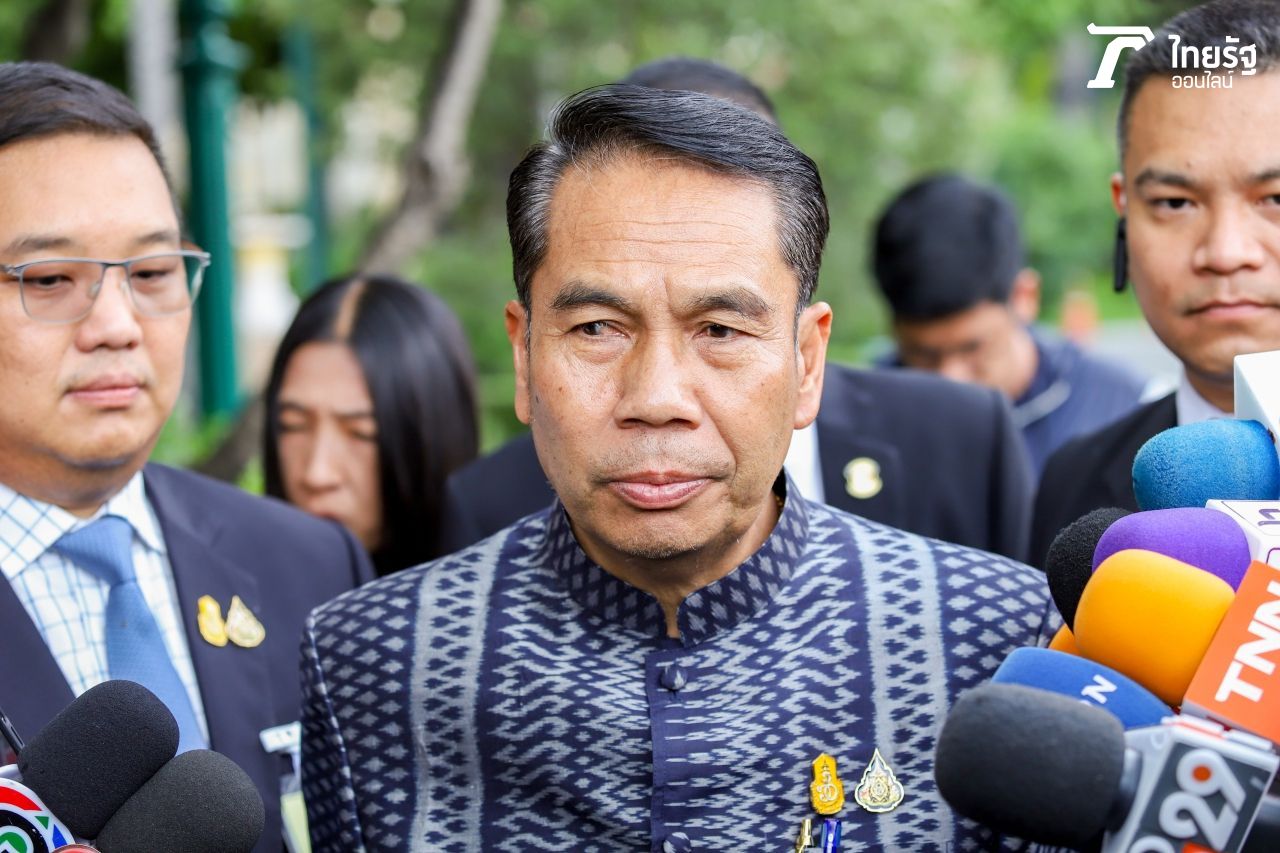 สุทิน คลังแสง