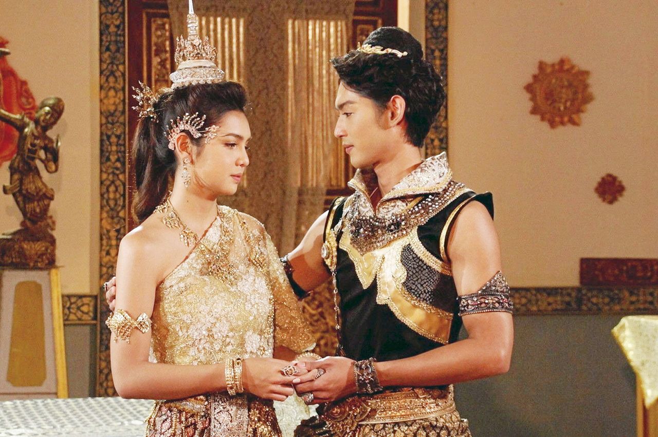 ละครเรื่อง เจ้าหญิงพิกุลทอง ในบท เจ้าหญิงพิกุลทอง / พระธิดาทิพย์เกสร