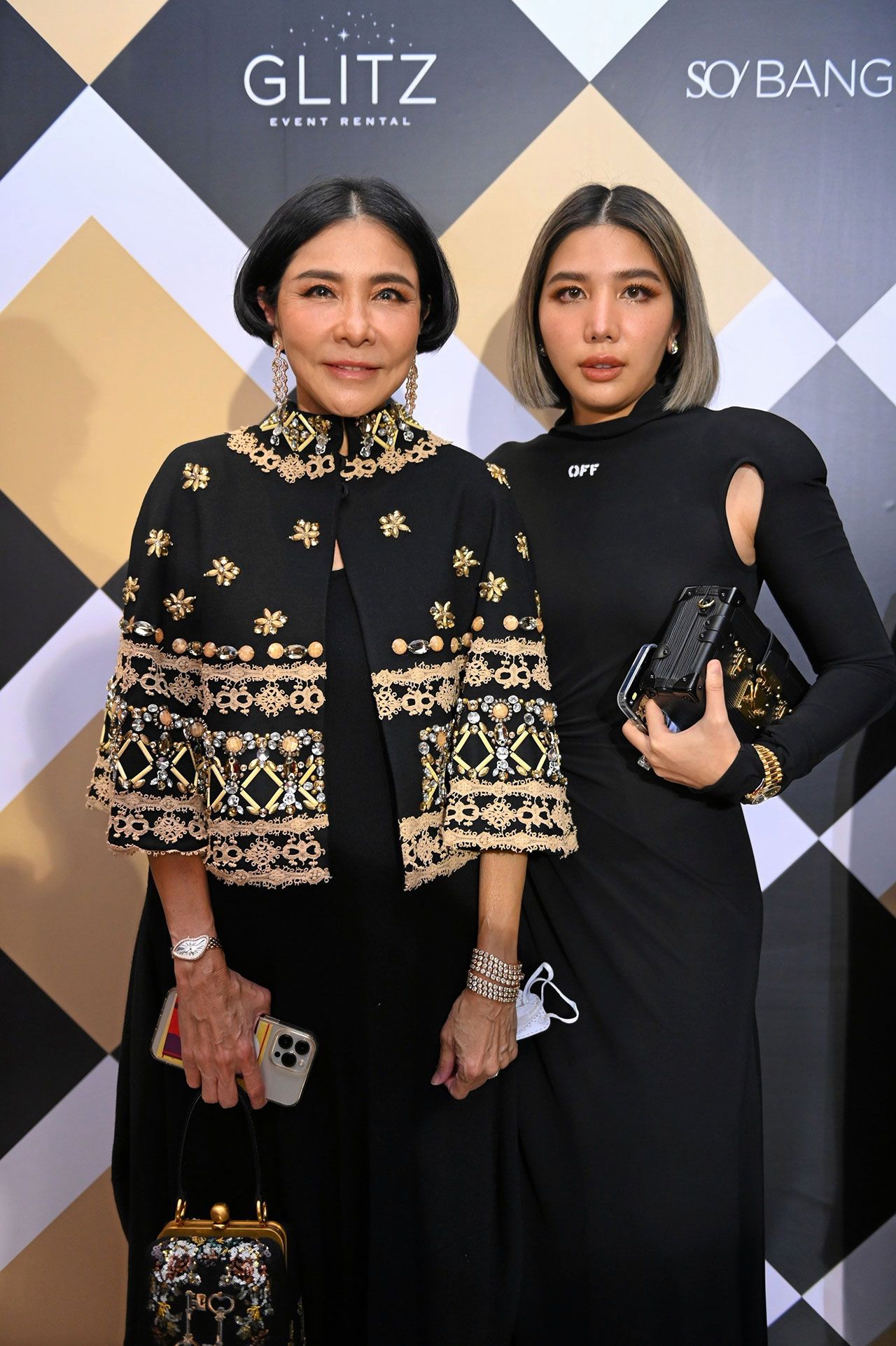 คู่แม่ลูก “มณฑ์ลัชชา–ชุติมณฑน์ สกุลไทย”.