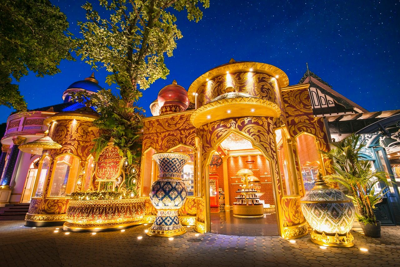 ร้านจำหน่ายสินค้าต่างๆ ที่อยู่ภายในภูเก็ตแฟนตาซี