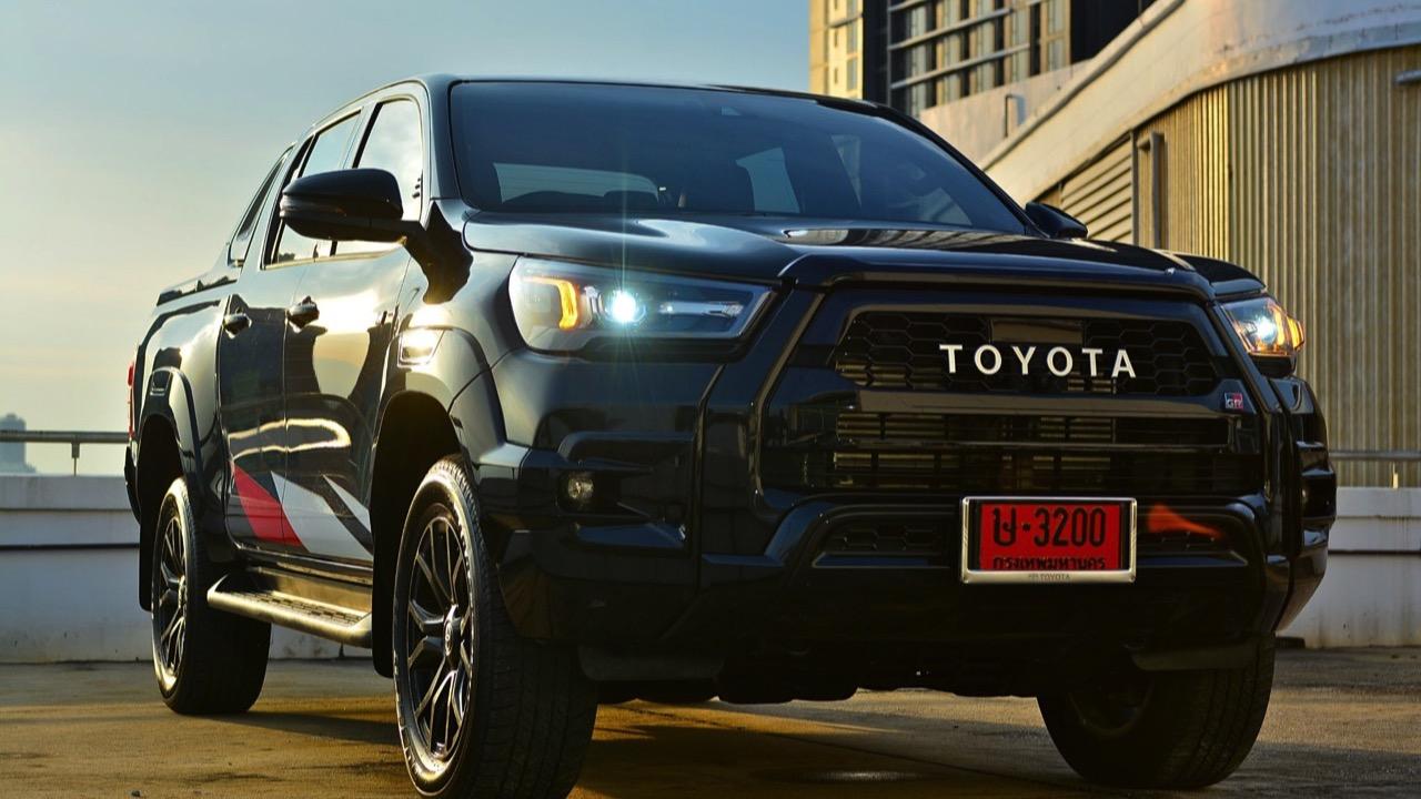 ส่องรุ่นและราคา มาแล้วจ้า กระบะพี่โต TOYOTA HILUX REVO รุ่นปรับปรุง 2022